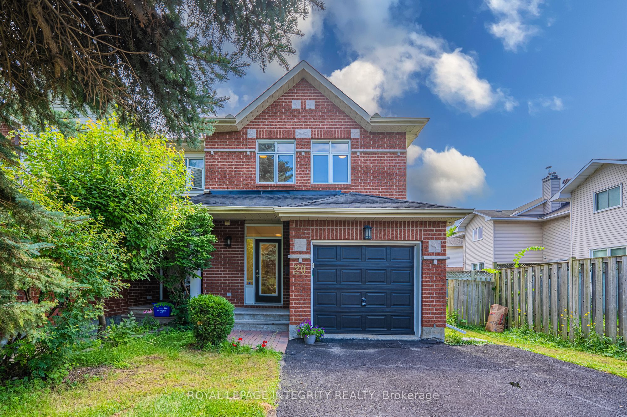 20 Redding Way, South of Baseline to Knoxdale, ON K2G 6C2