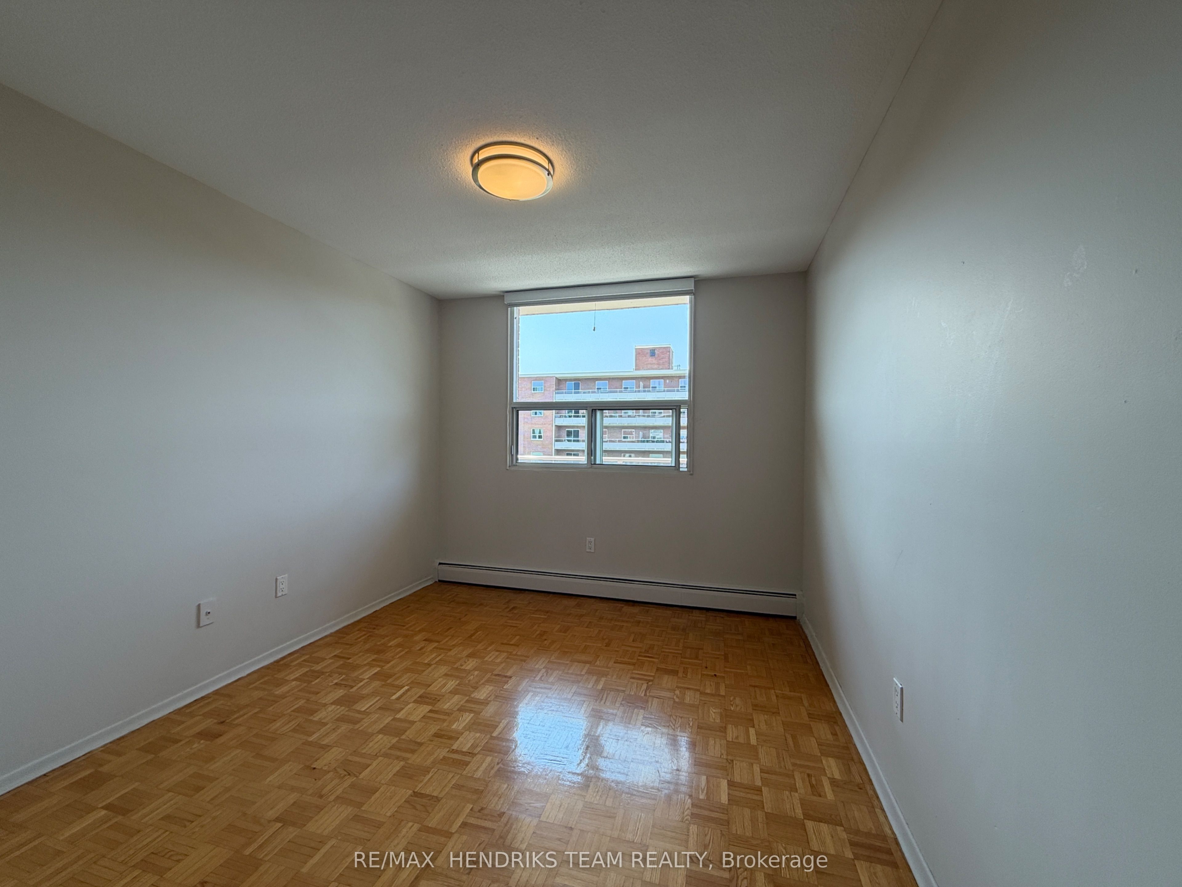 49 Leaside Drive 403, St. Catharines, ON L2M 4G4 photo 5
