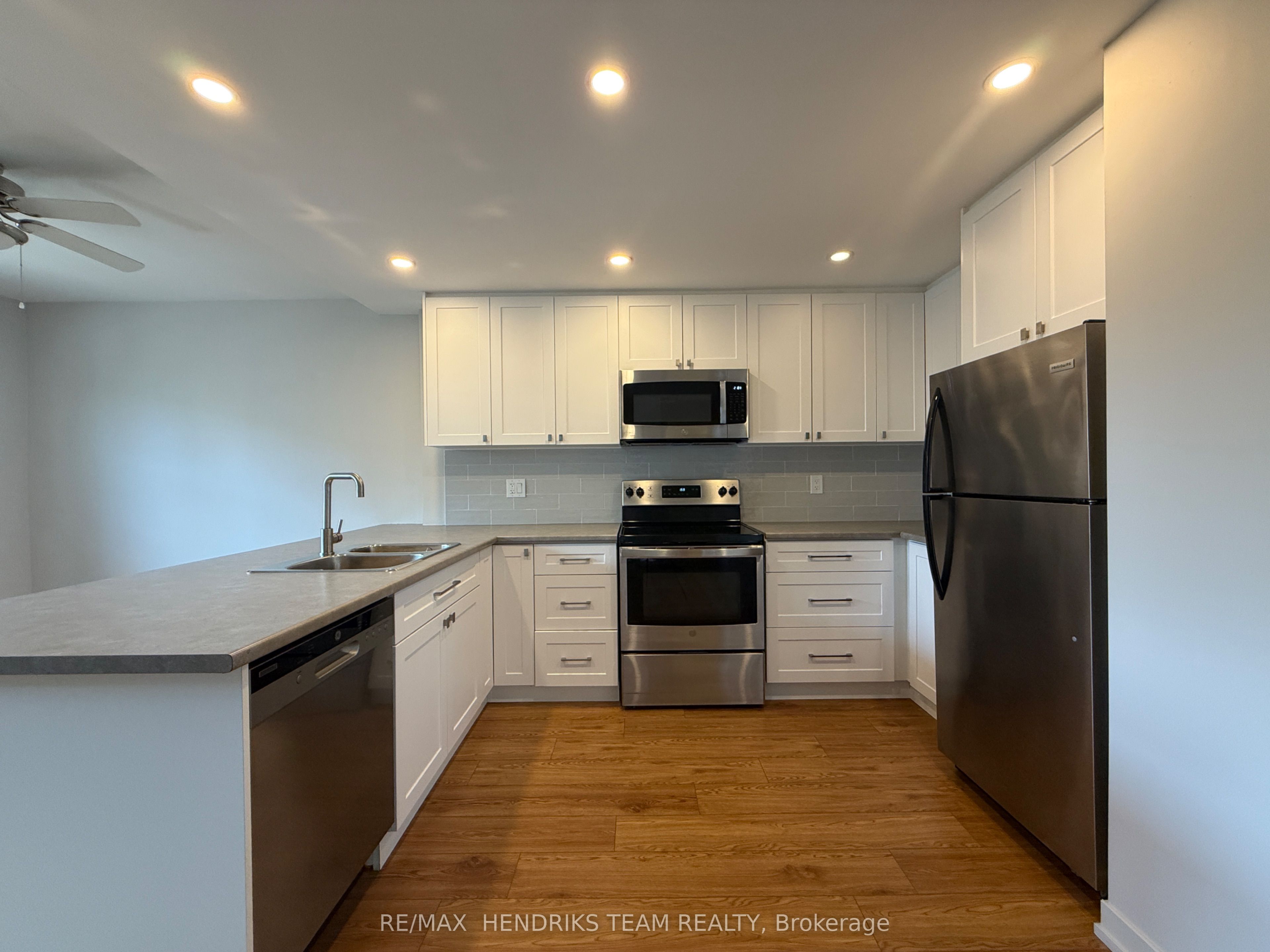 158 Fitch Street 314, Welland, ON L3C 4V6 photo 2