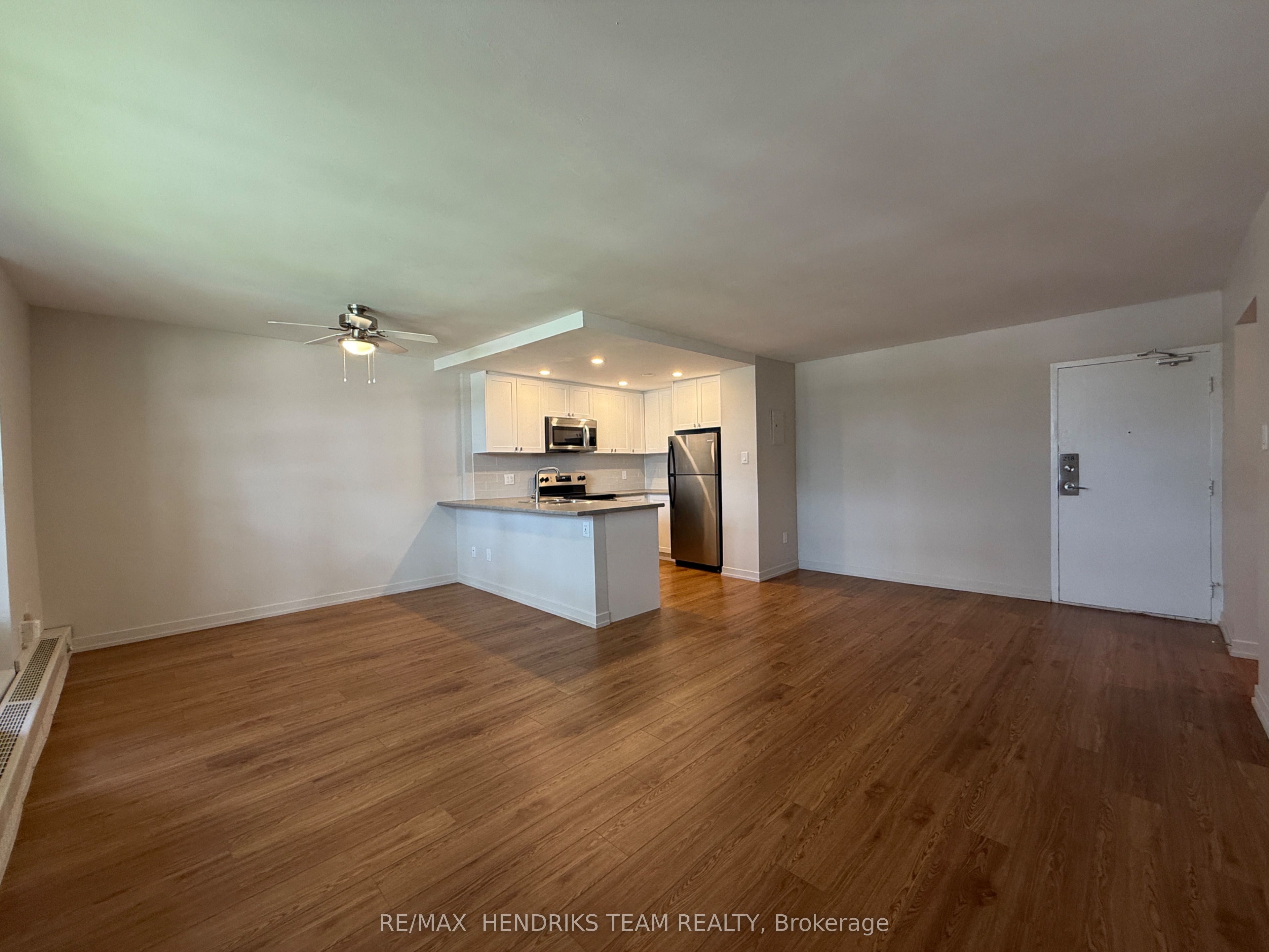 158 Fitch Street 218, Welland, ON L3C 4V6 photo 4