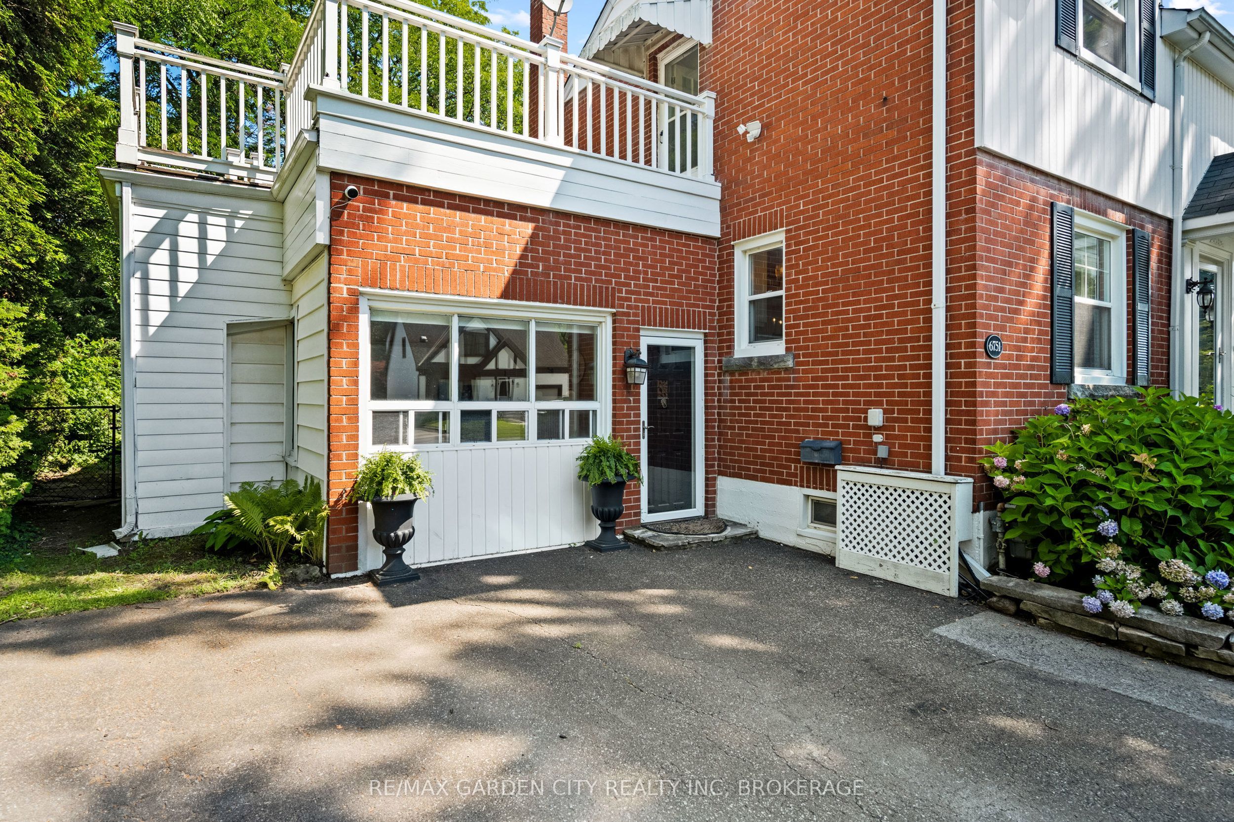 6751 Barker Street, Niagara Falls, ON L2G 1Z1 photo 4