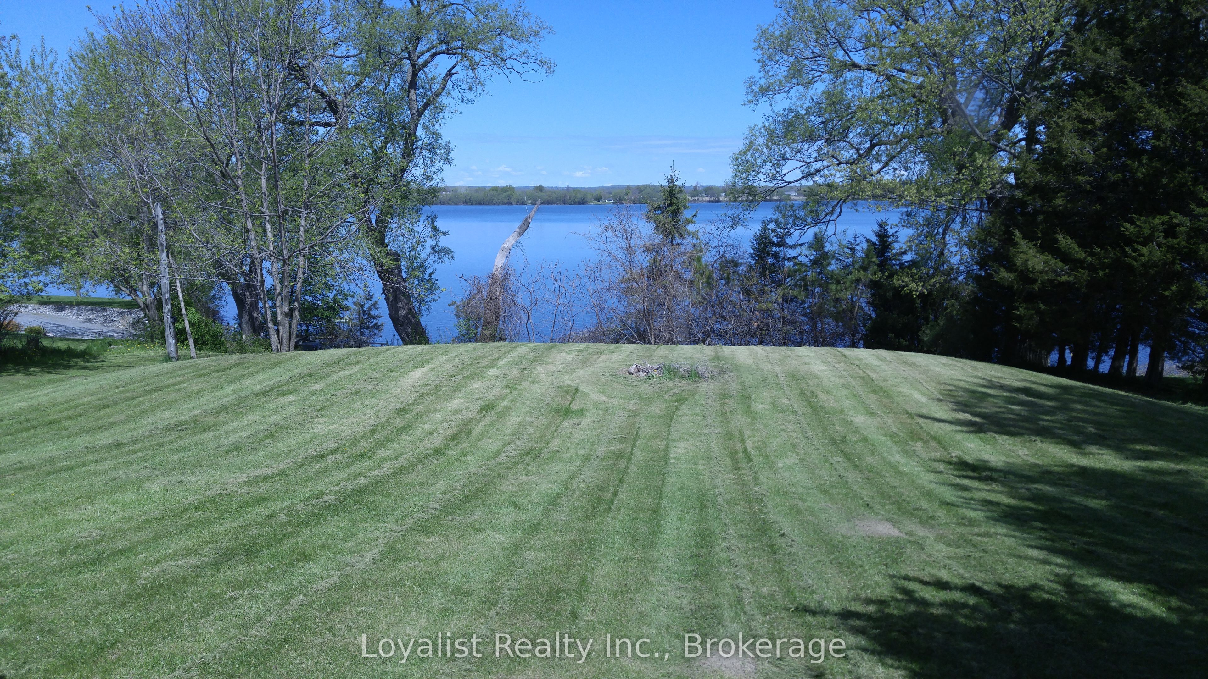 25 Redner Lane, Prince Edward County, ON K0K 1L0 photo 2