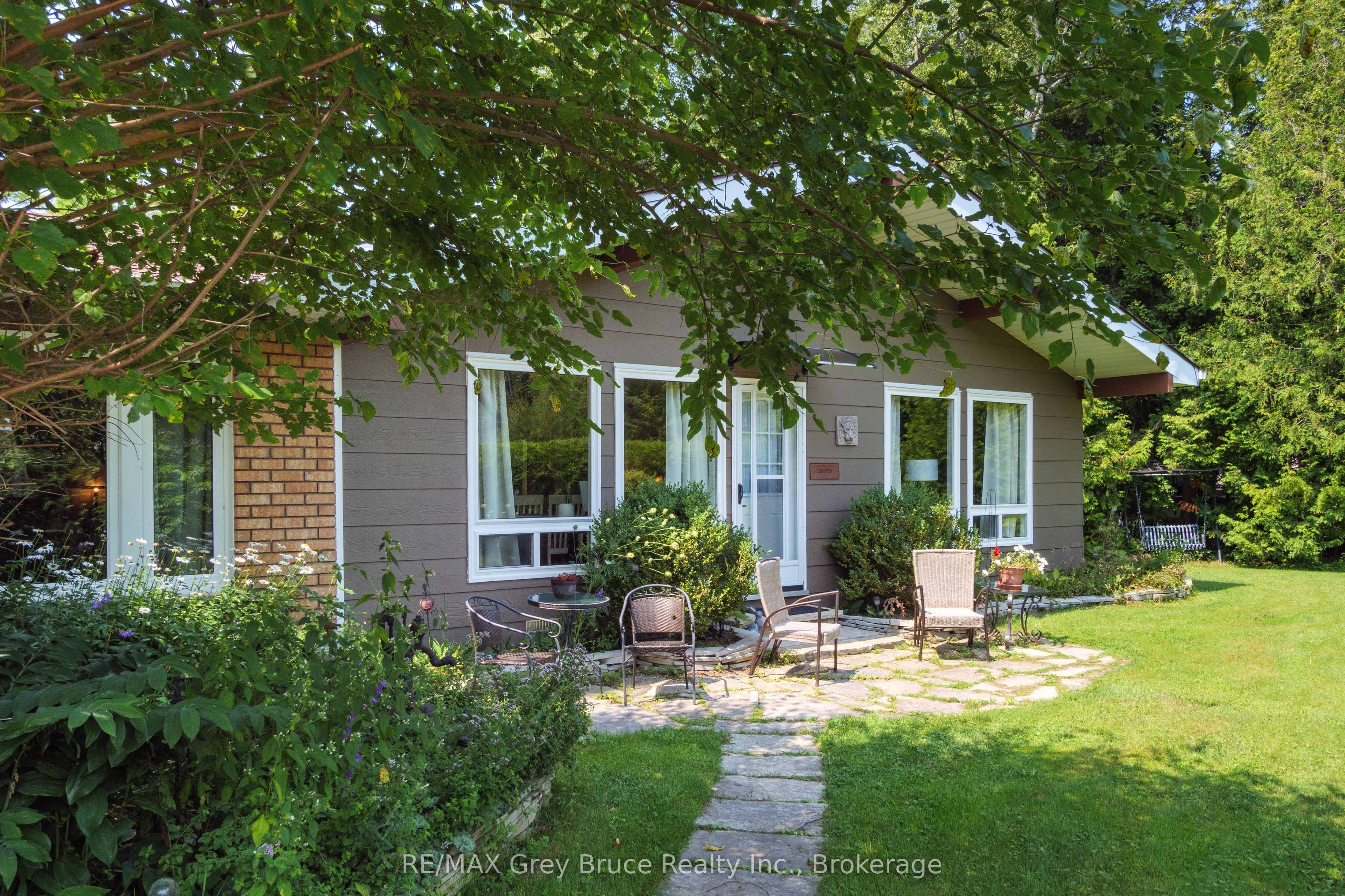 46 Shamrock Boulevard, South Bruce Peninsula, ON N0H 2T0 photo 3