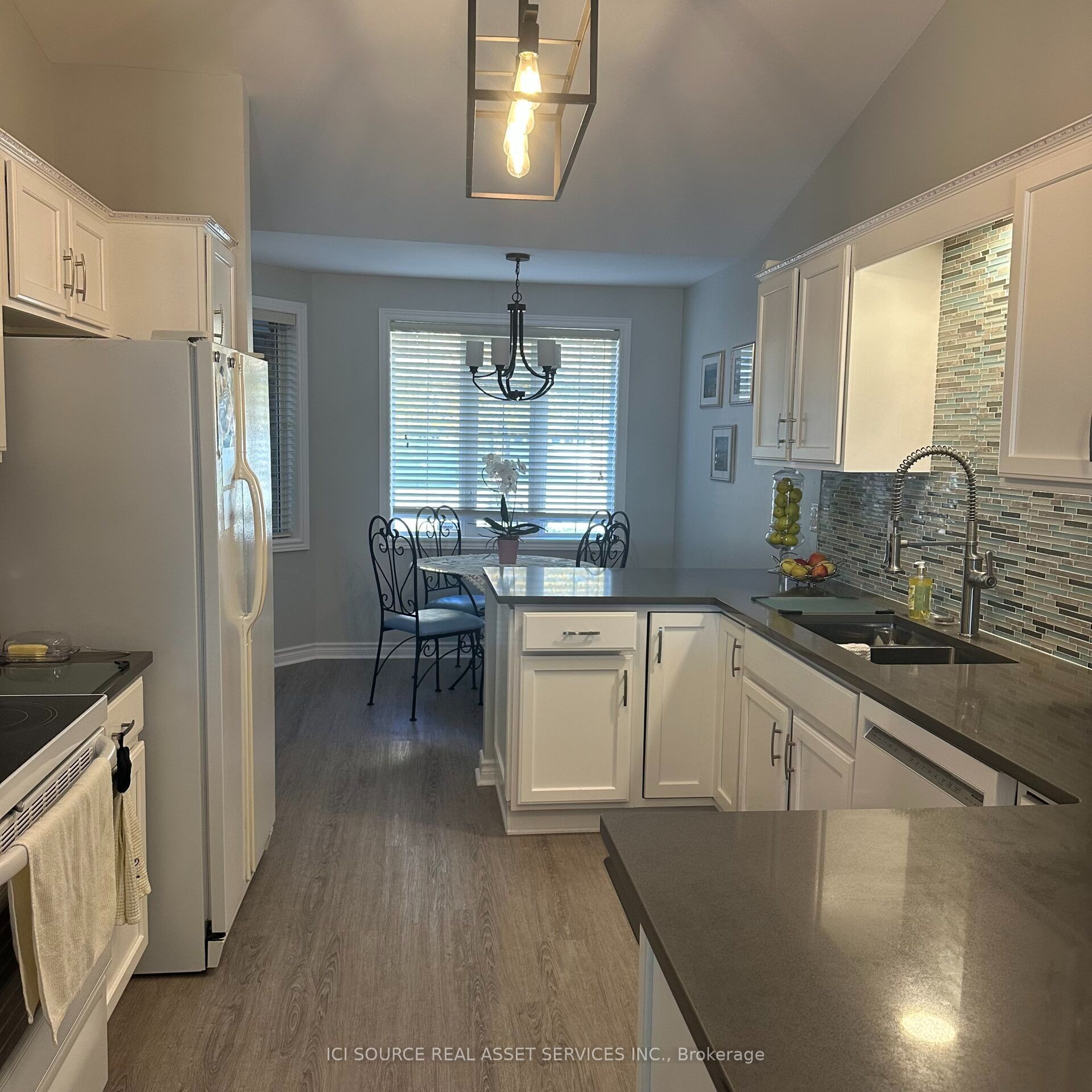 1576 Blue Heron Drive, Windsor, ON N8P 1L6 photo 4