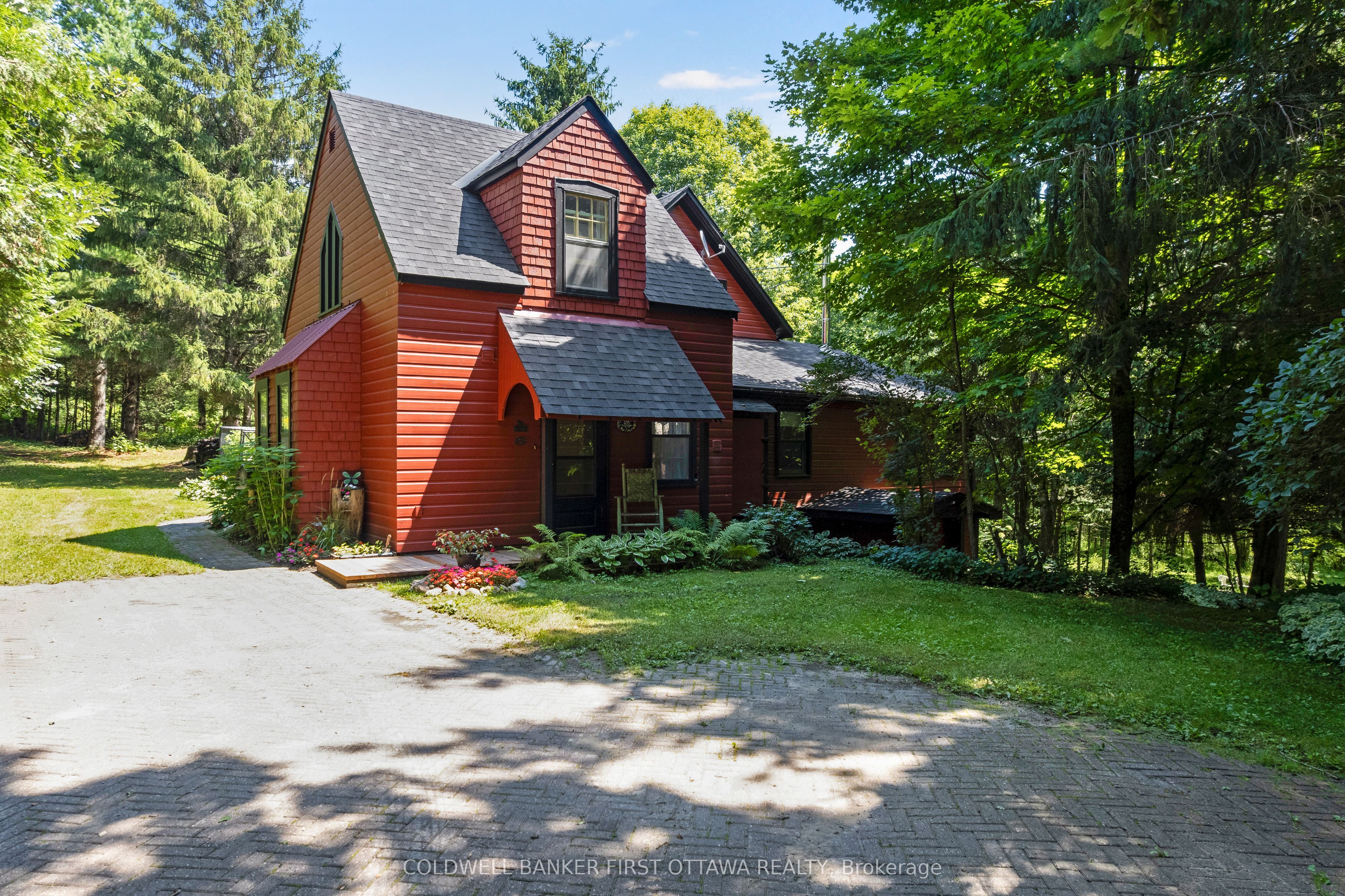 105 Purdons Bay Road, Lanark Highlands, ON K0G 1M0 photo 3