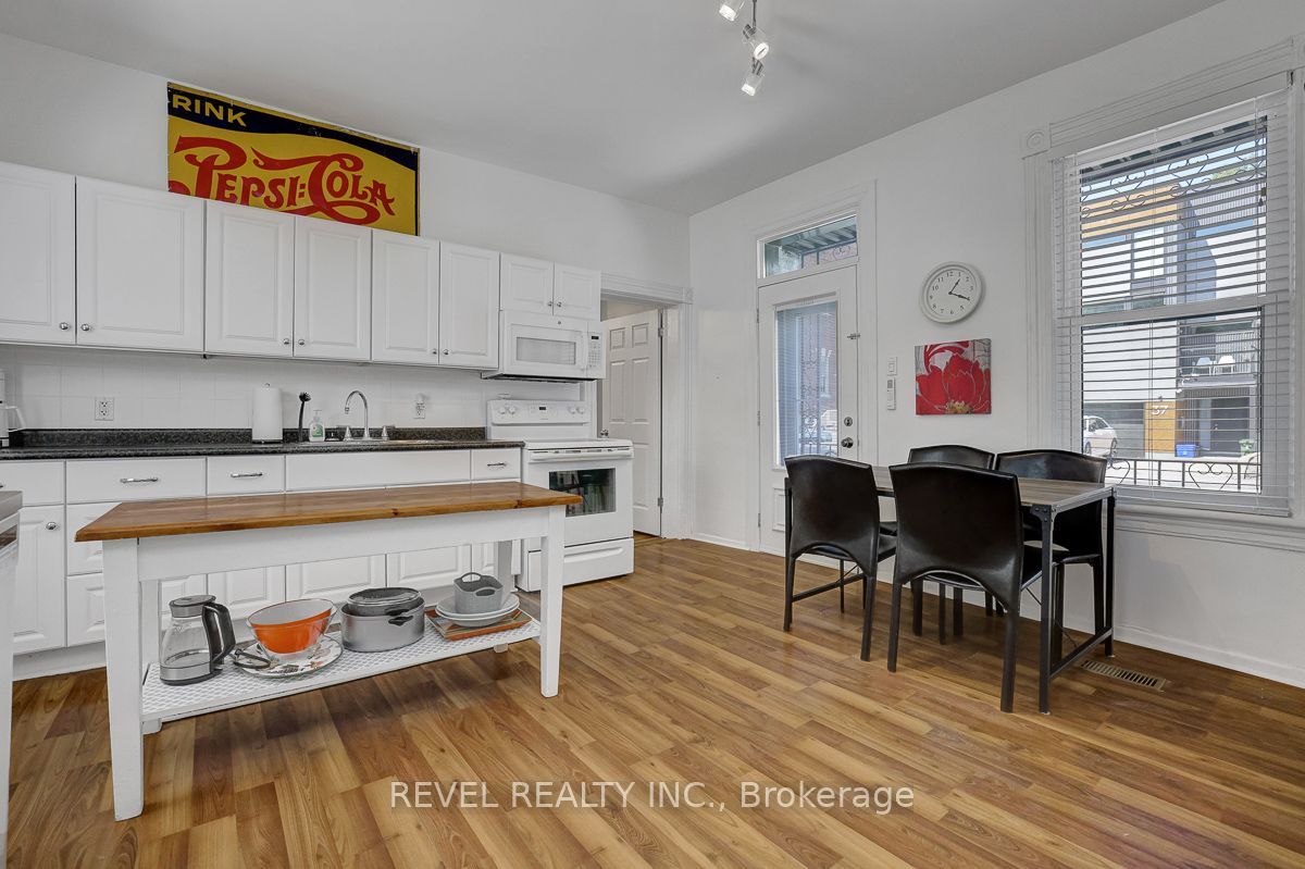 52 Lebreton Street N, West Centre Town, ON K1R 7H4 photo 4