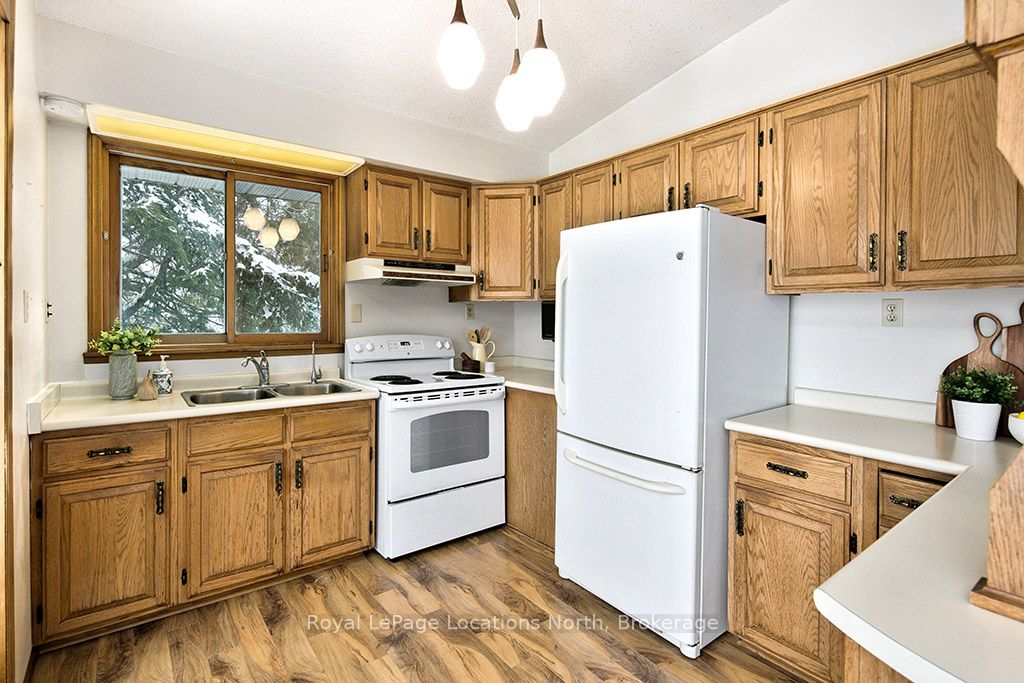 227 Sunset Boulevard, Blue Mountains, ON N0H 2P0 photo 5