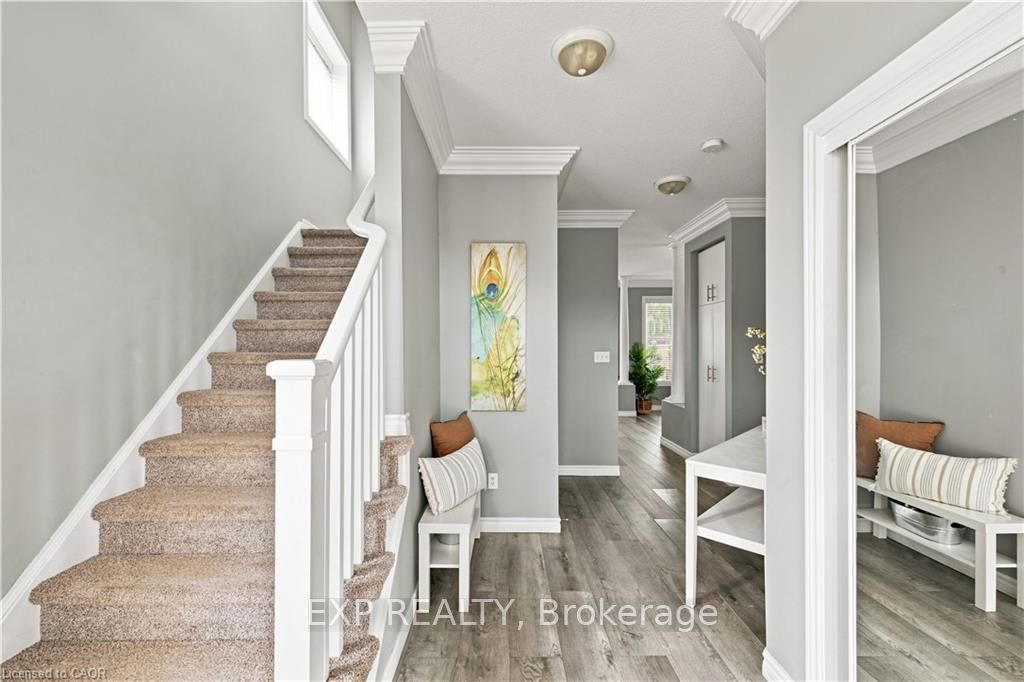 6 Country Clair Street, Kitchener, ON N2A 4J9 photo 4