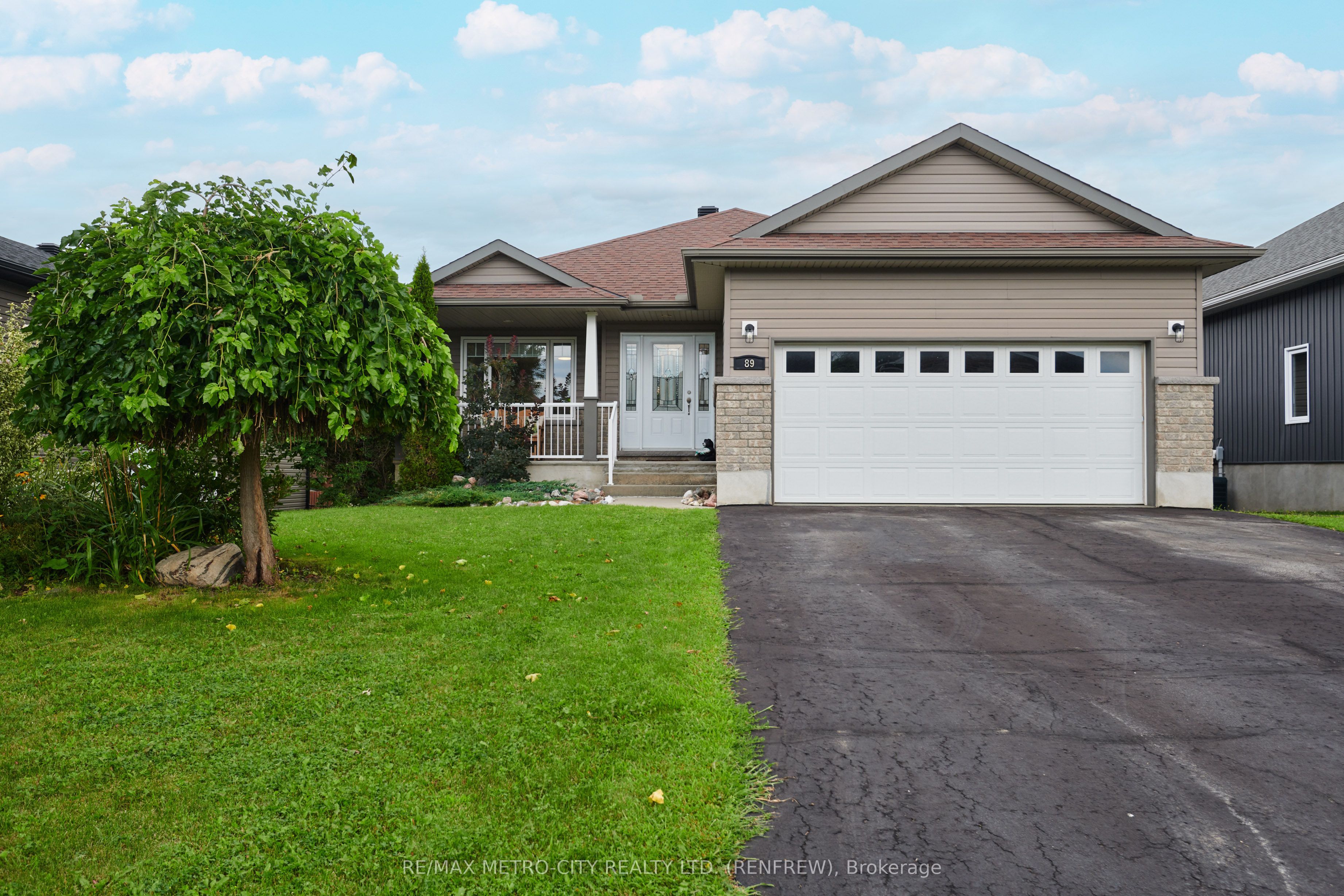 89 OTTERIDGE Drive, Renfrew, ON K7V 0A1 photo 4