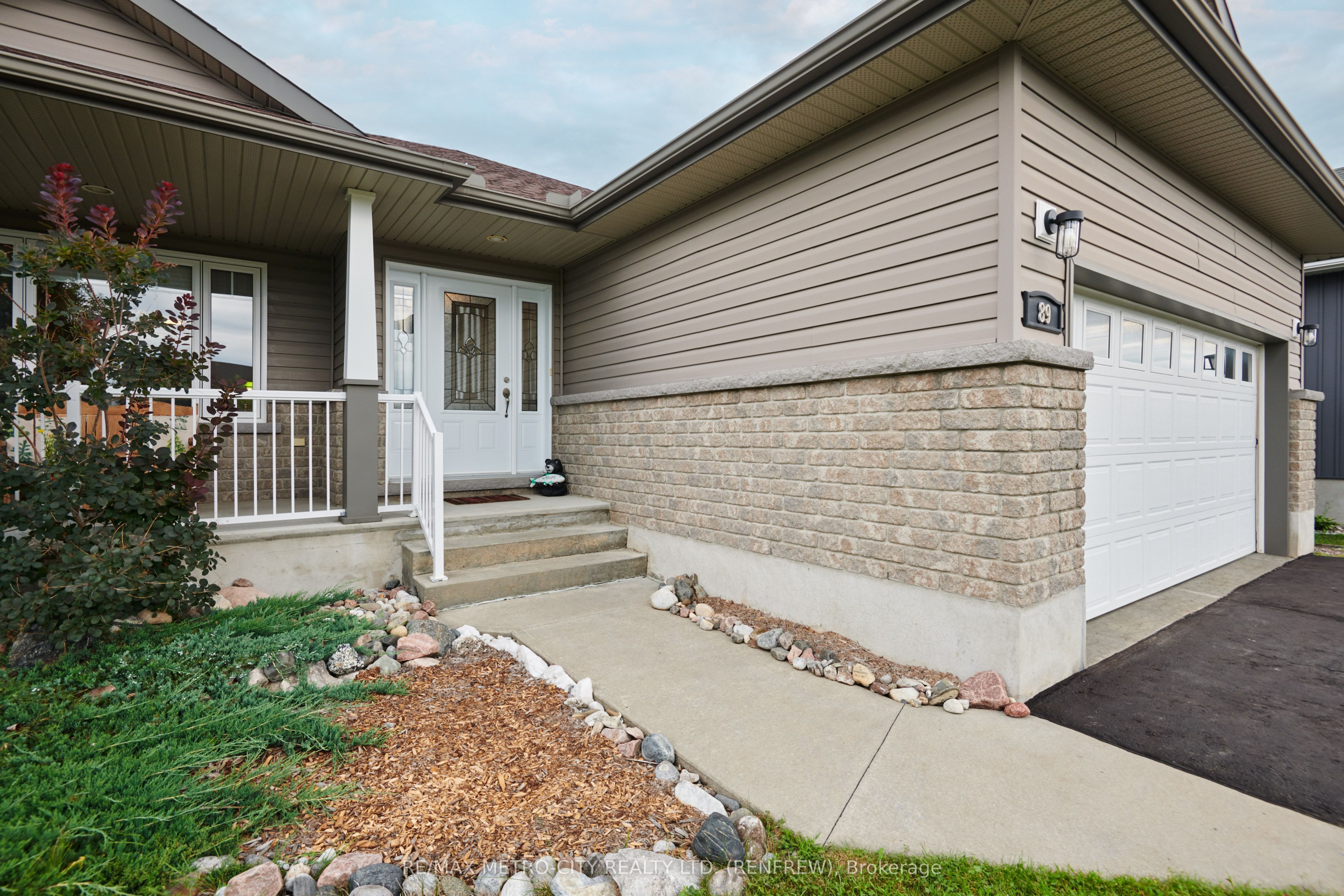 89 OTTERIDGE Drive, Renfrew, ON K7V 0A1 photo 5