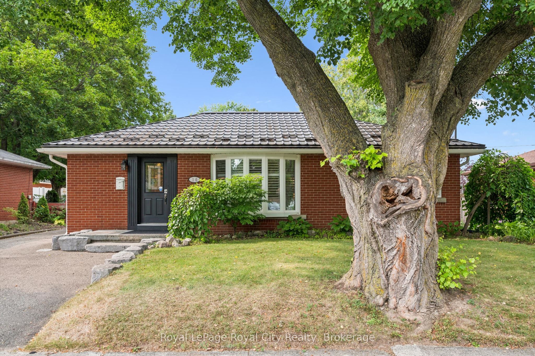 10 Sumac Place, Guelph, ON N1E 1K9 photo 3