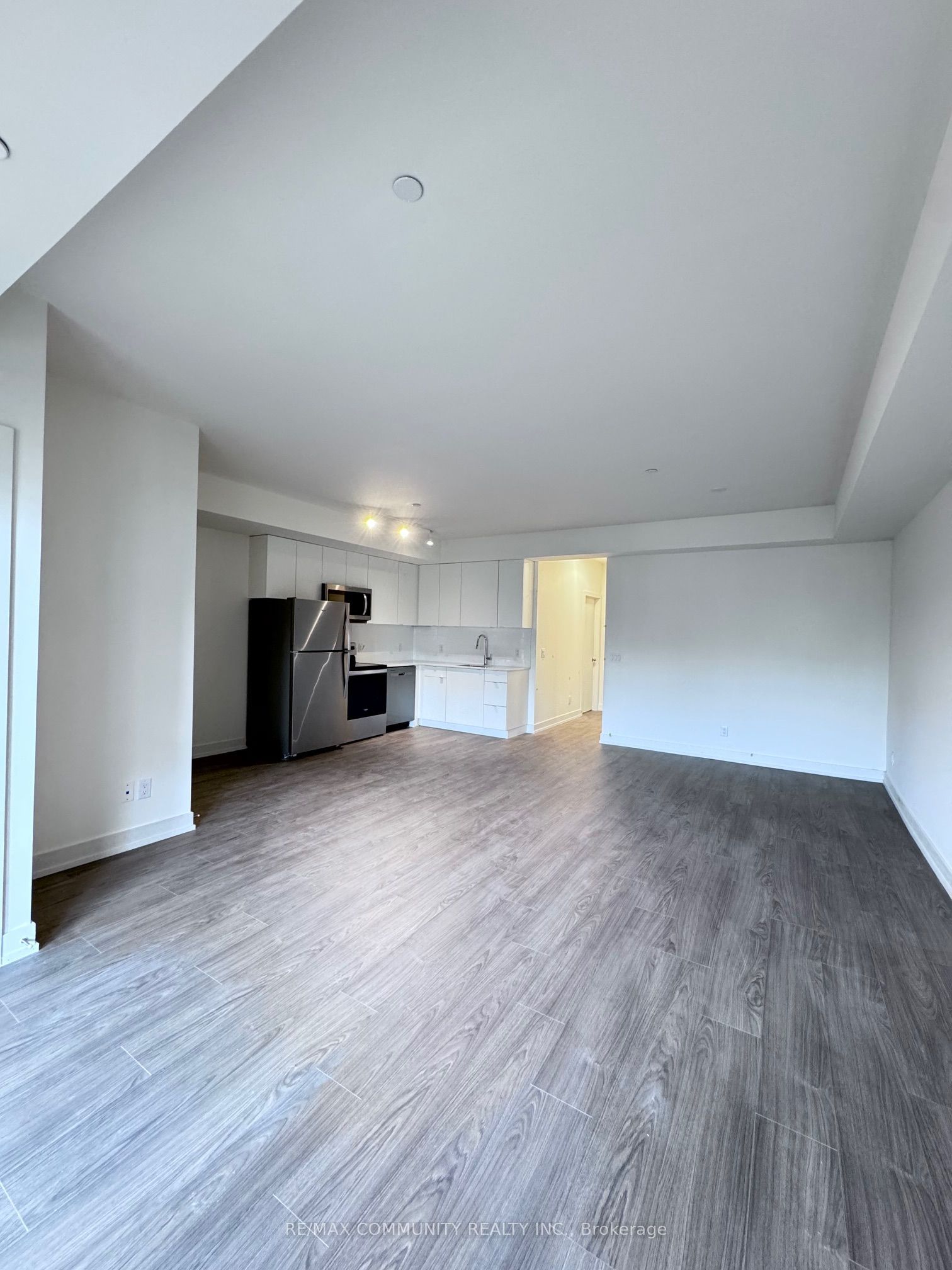 16 Melbourne Avenue 102B, St. Catharines, ON L2P 0G5 photo 5