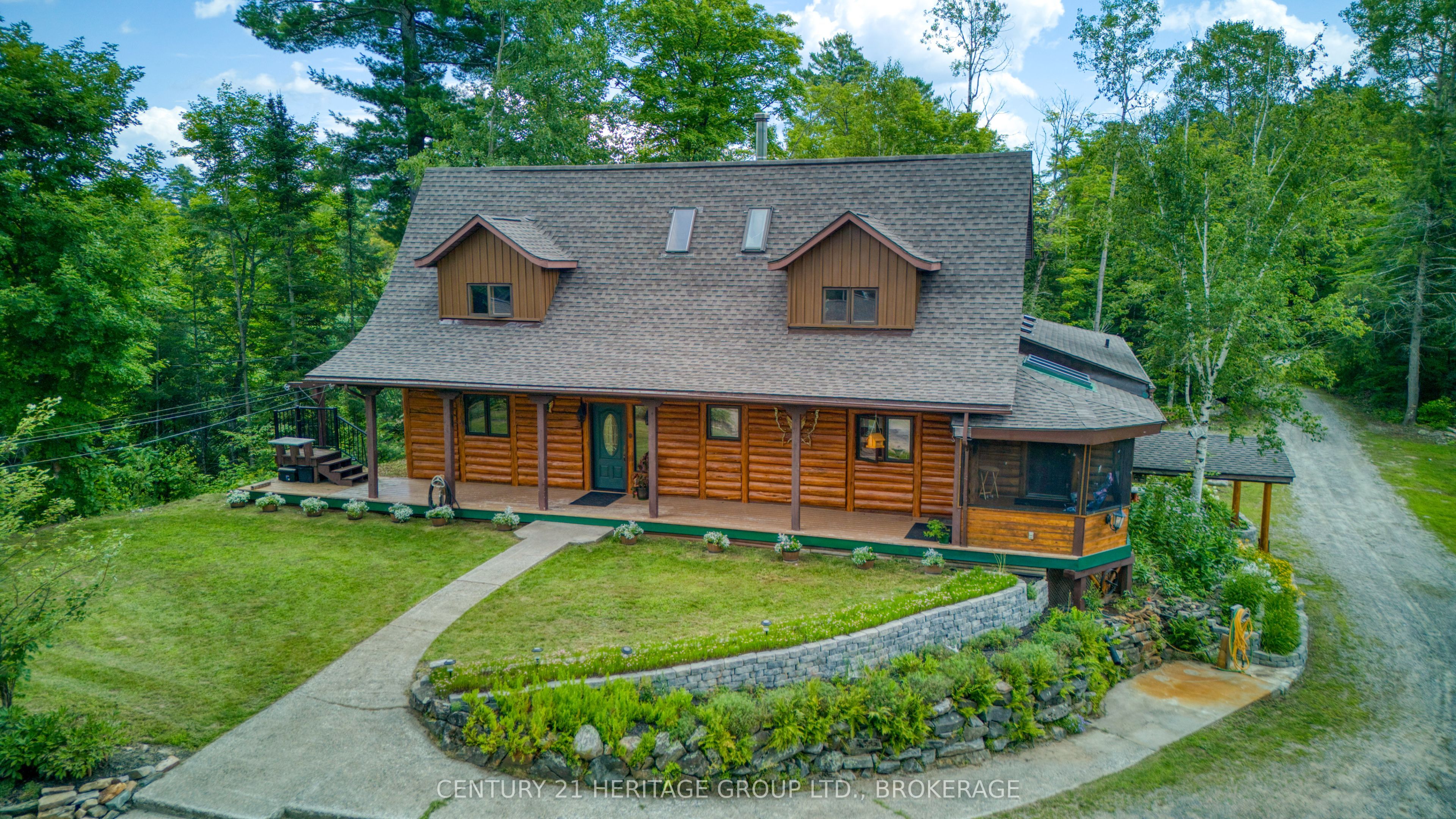 10 Maple View Court, Addington Highlands, ON K0H 1K0