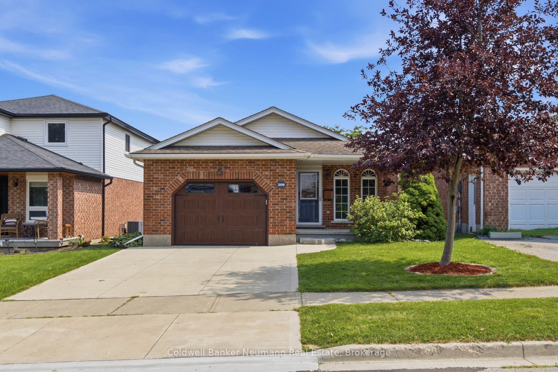 209 Country Club Drive, Guelph, ON N1E 3K8 photo 3