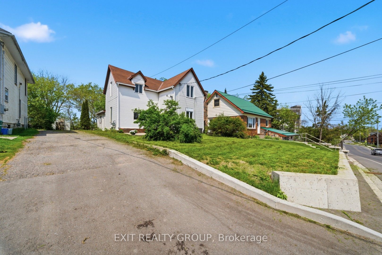 24 Albion Street, Belleville, ON K8N 3R8 photo 3