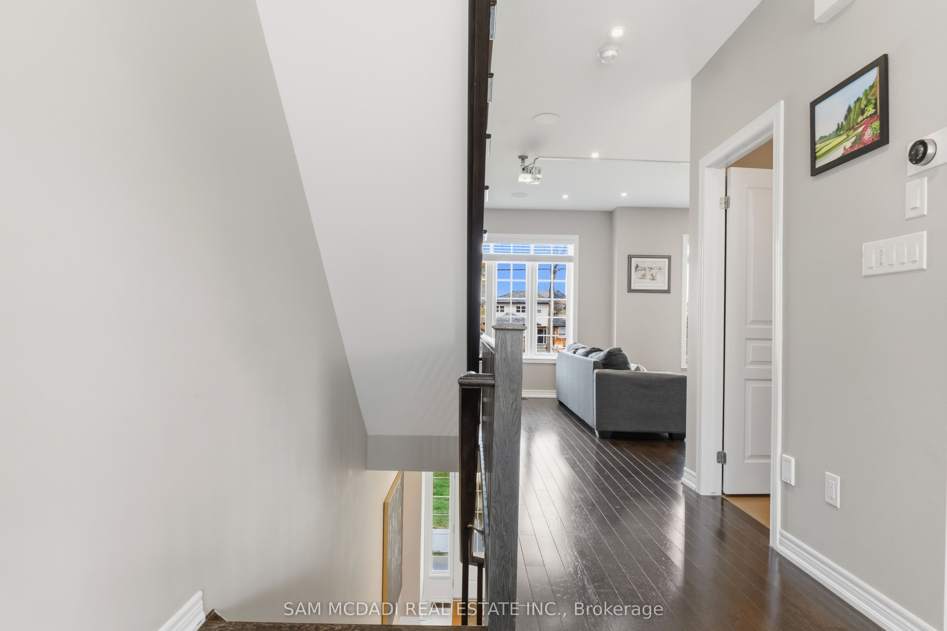 215 Dundas Street E 9, Hamilton, ON L8B 0X2 photo 5