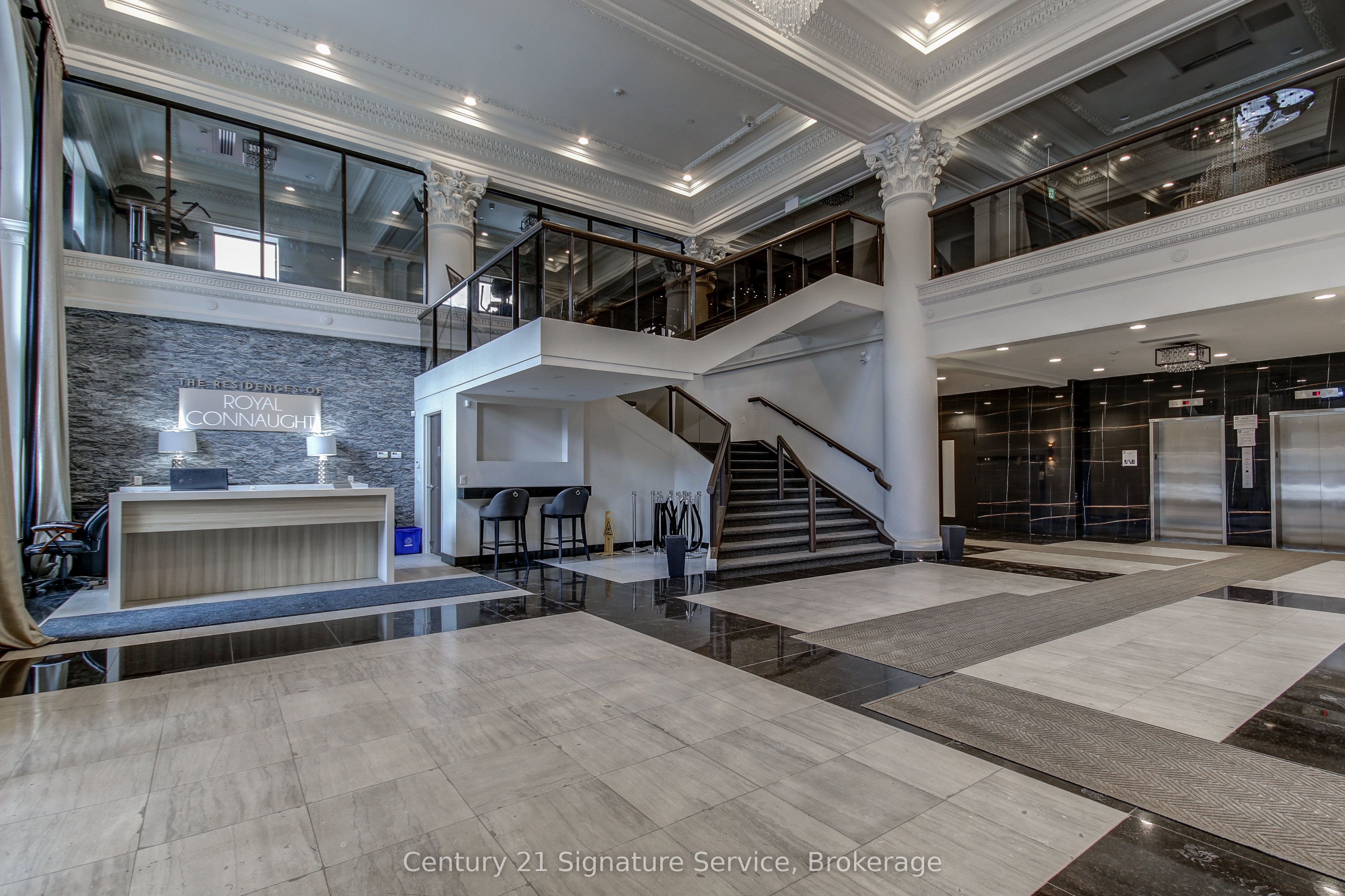 118 King Street E LPH16, Hamilton, ON L8N 0A9 photo 2