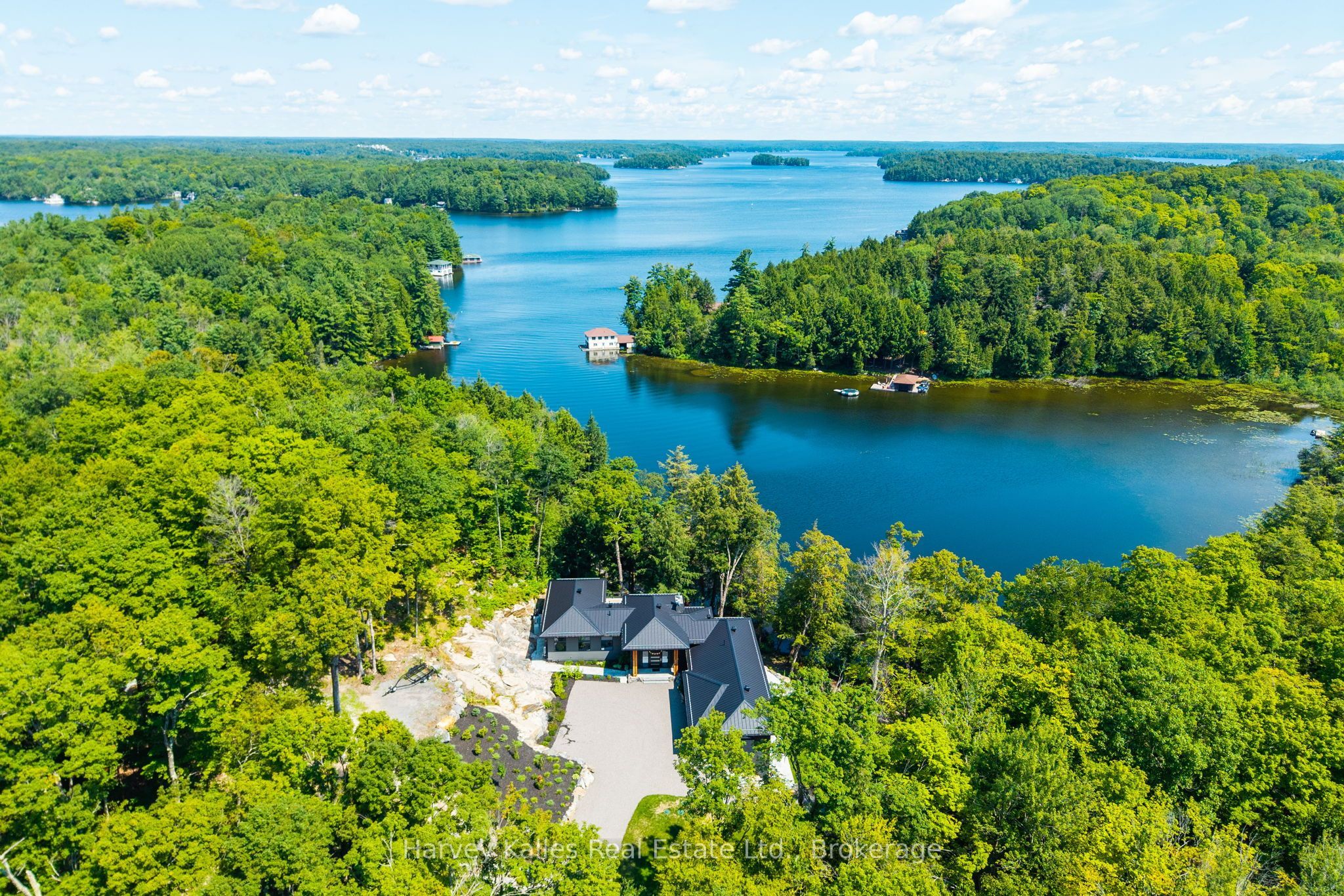 1013 Halls Road 2, Muskoka Lakes, ON P0B 1J0