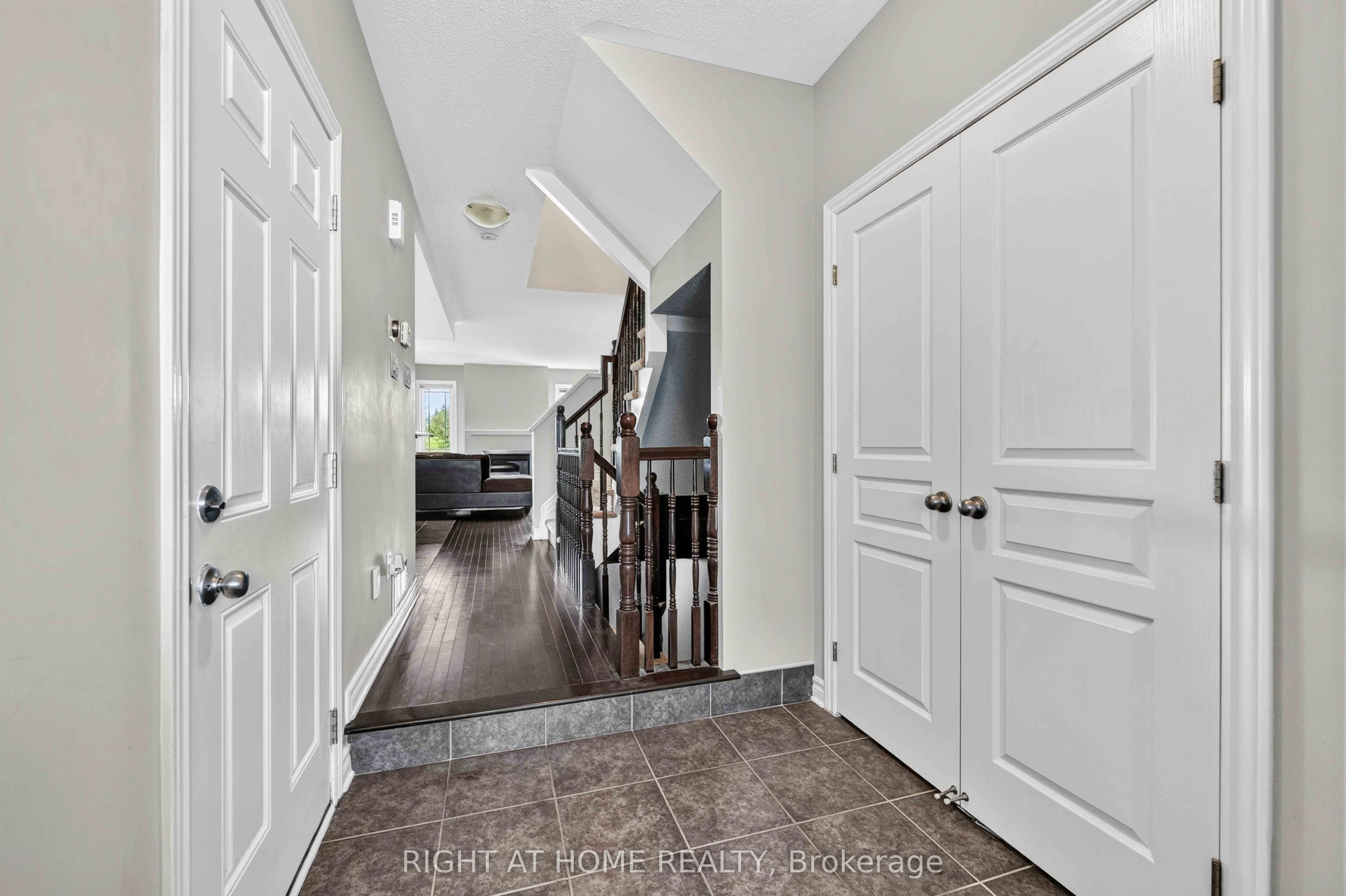 490 Barrick Hill Road, Kanata, ON K2M 0H8 photo 3
