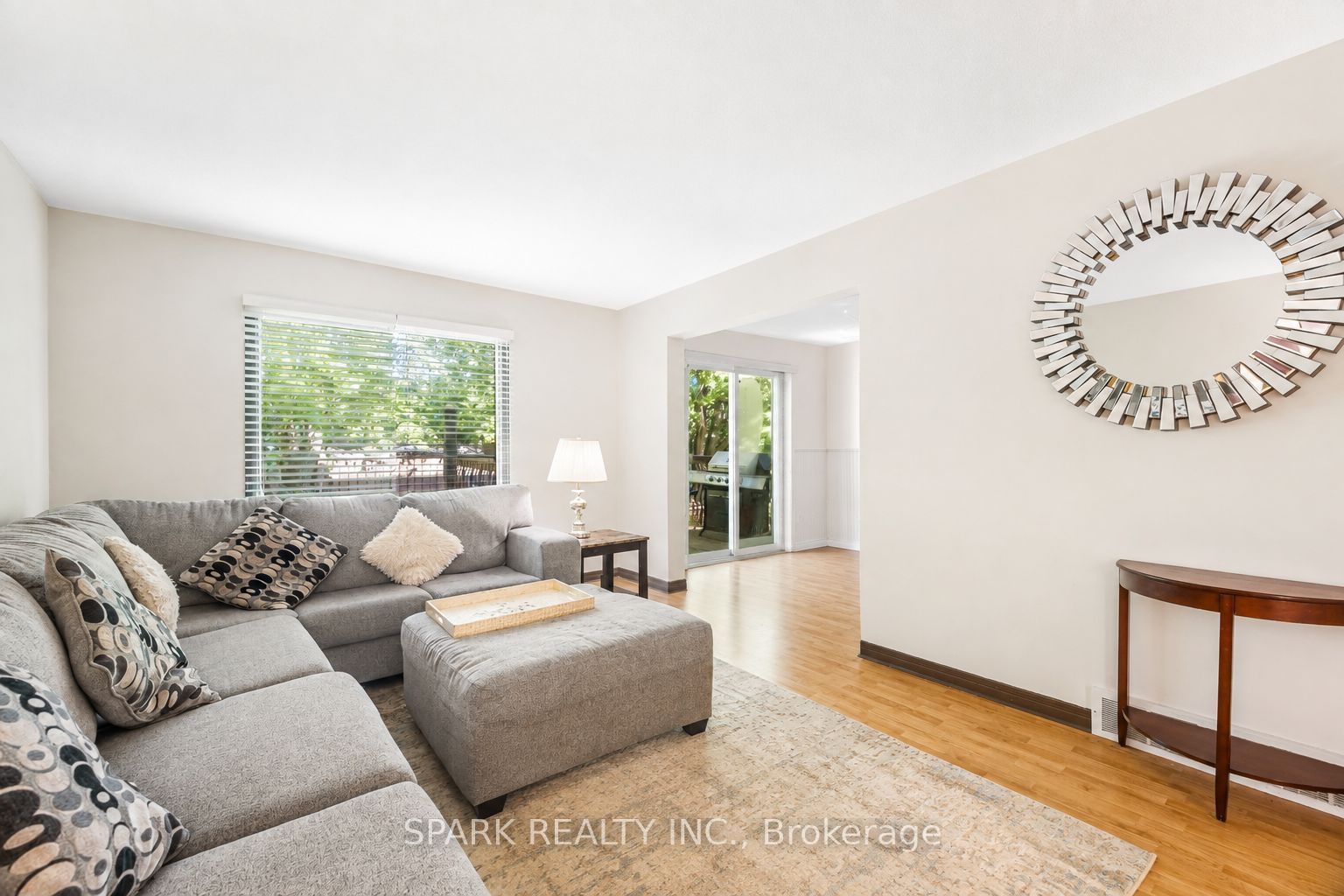 23 Rannie Court, Thorold, ON L2V 4X2 photo 4