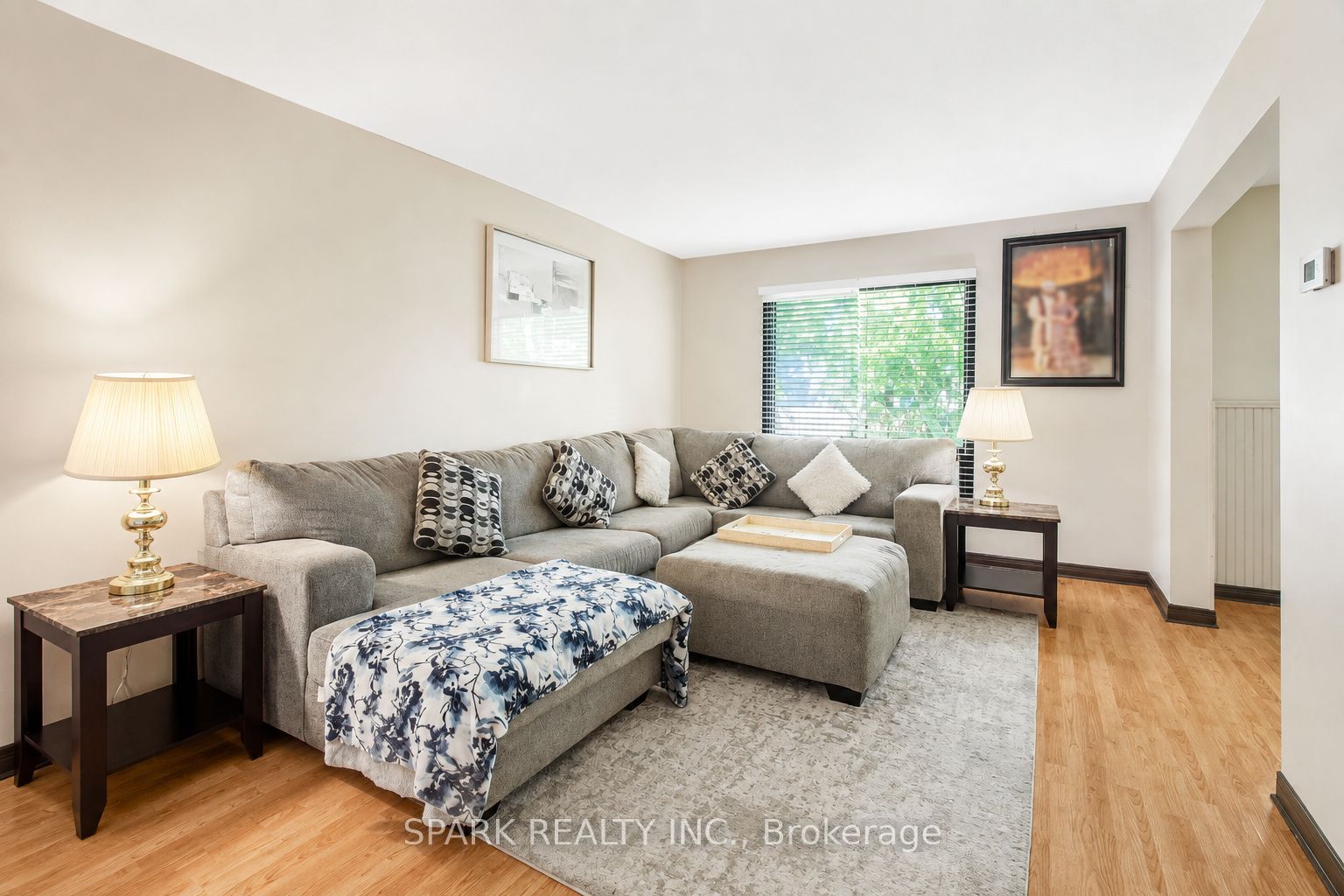 23 Rannie Court, Thorold, ON L2V 4X2 photo 5