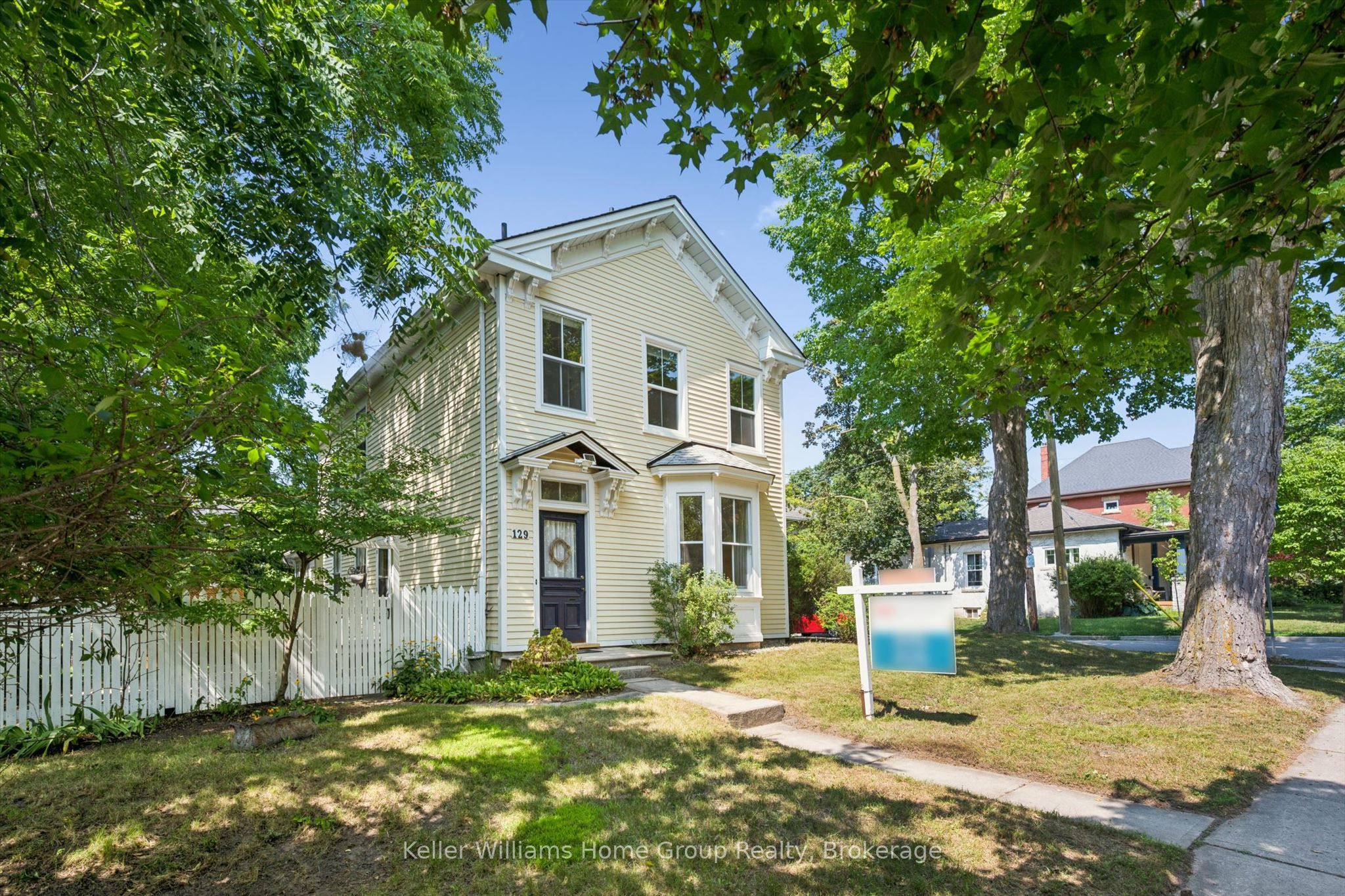 129 Suffolk Street W, Guelph, ON N1H 2J6 photo 3