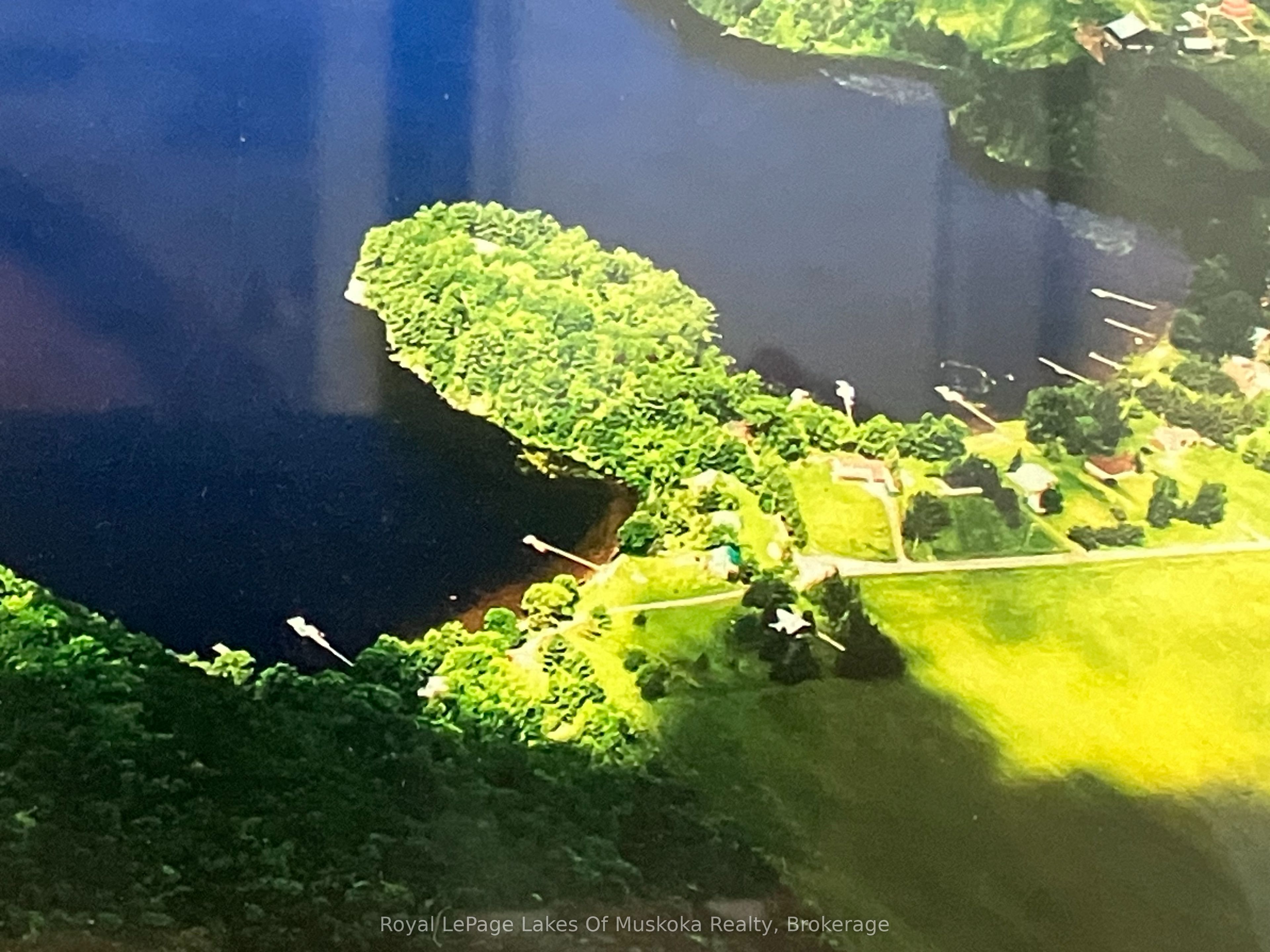 1052 Cove Road 1, Muskoka Lakes, ON P0B 1M0 photo 4