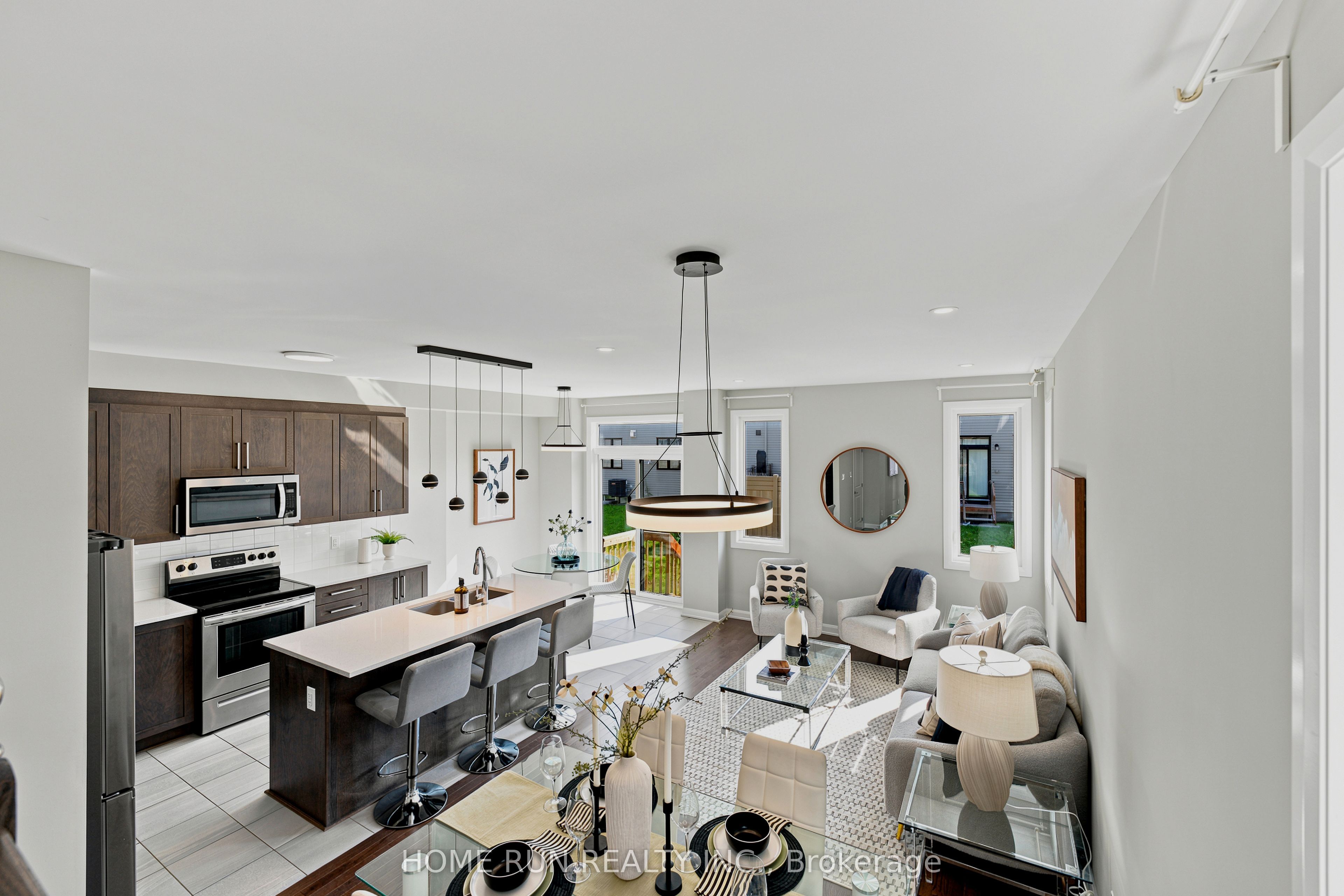 568 Lilith Street, Barrhaven, ON K2J 6Z5 photo 2
