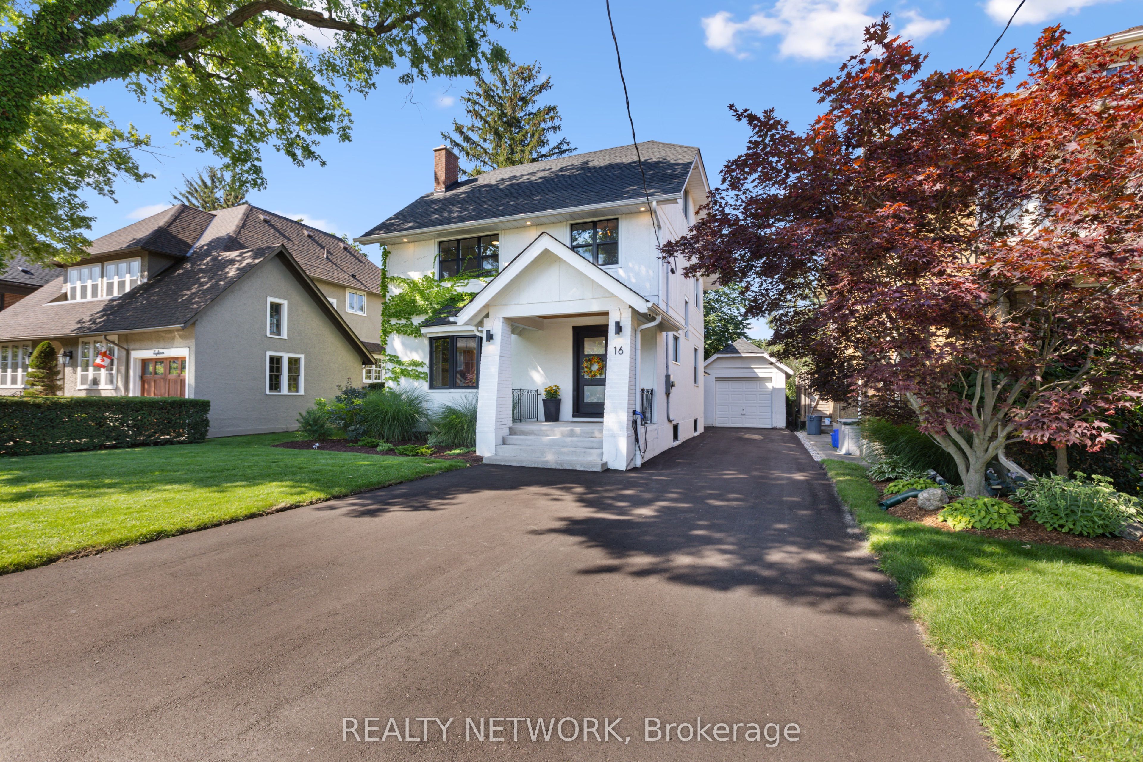 16 South Drive, St. Catharines, ON L2R 4T8 photo 2