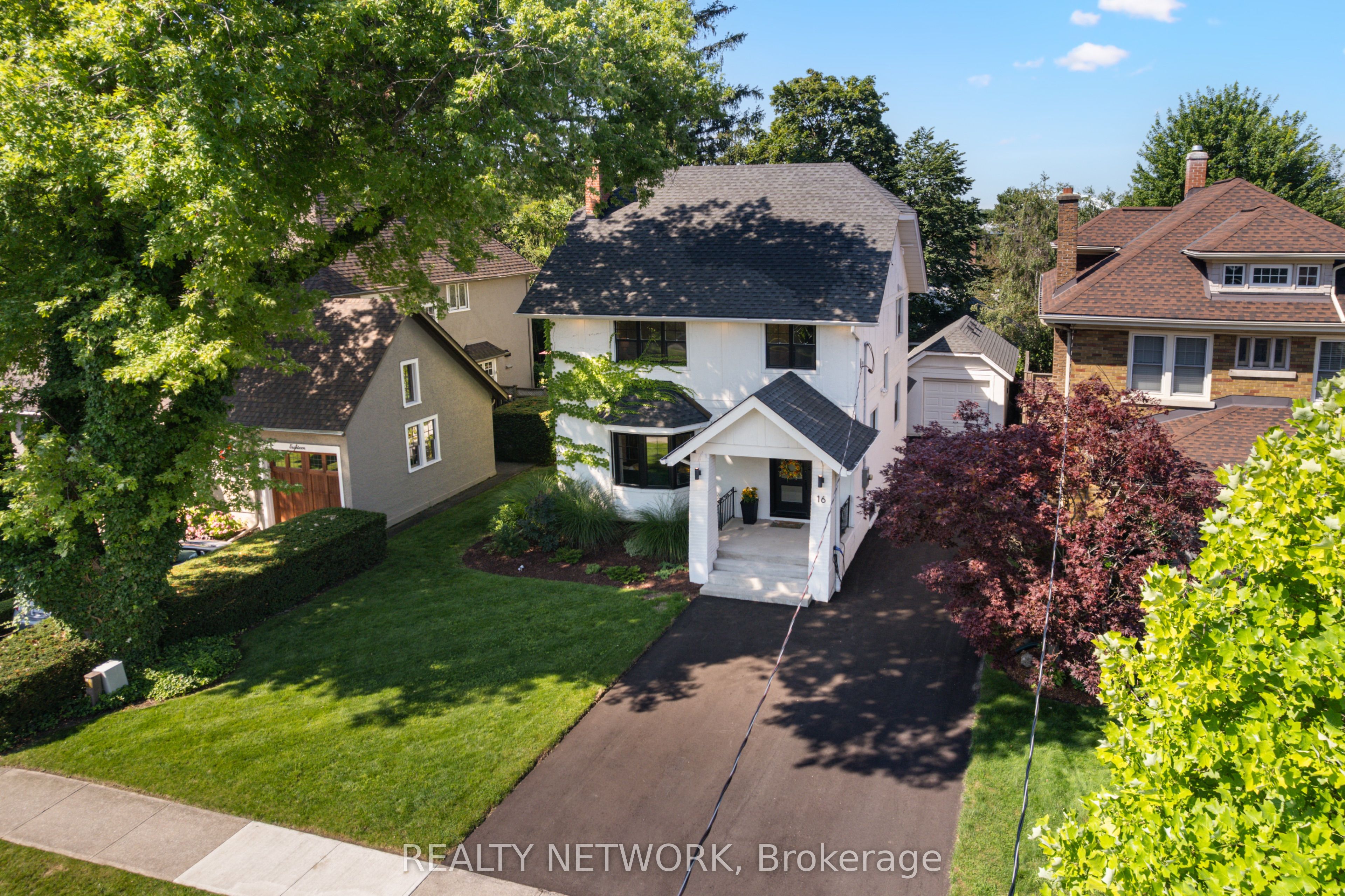 16 South Drive, St. Catharines, ON L2R 4T8 photo 3