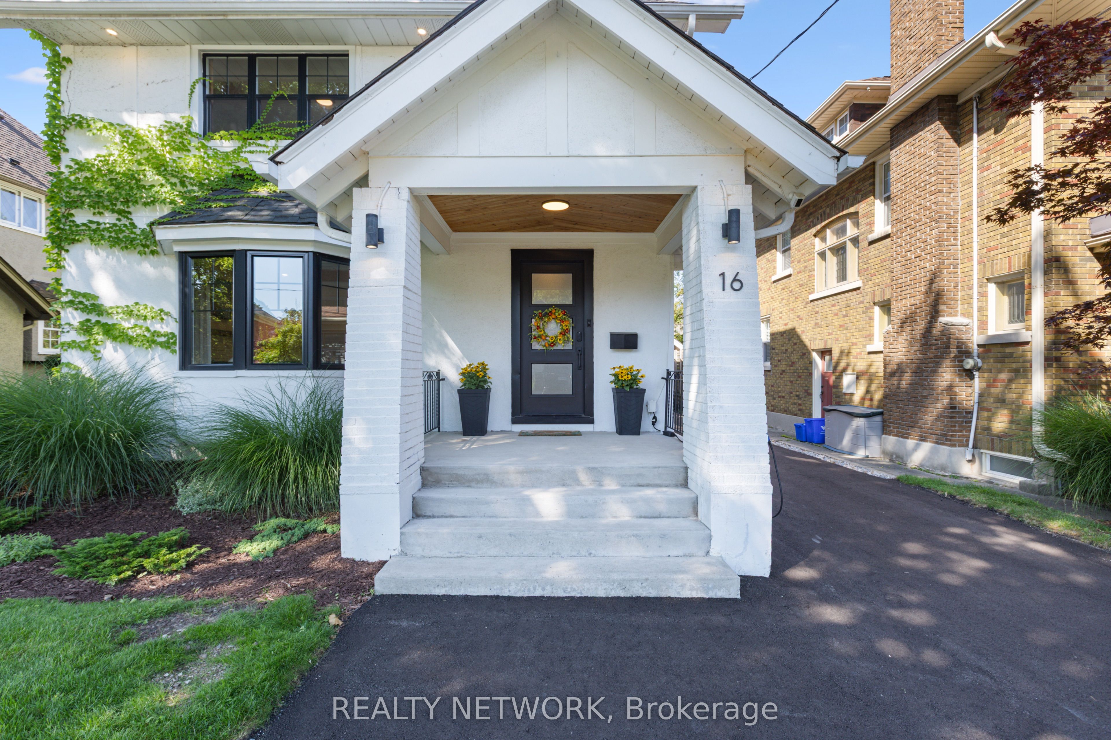 16 South Drive, St. Catharines, ON L2R 4T8 photo 4