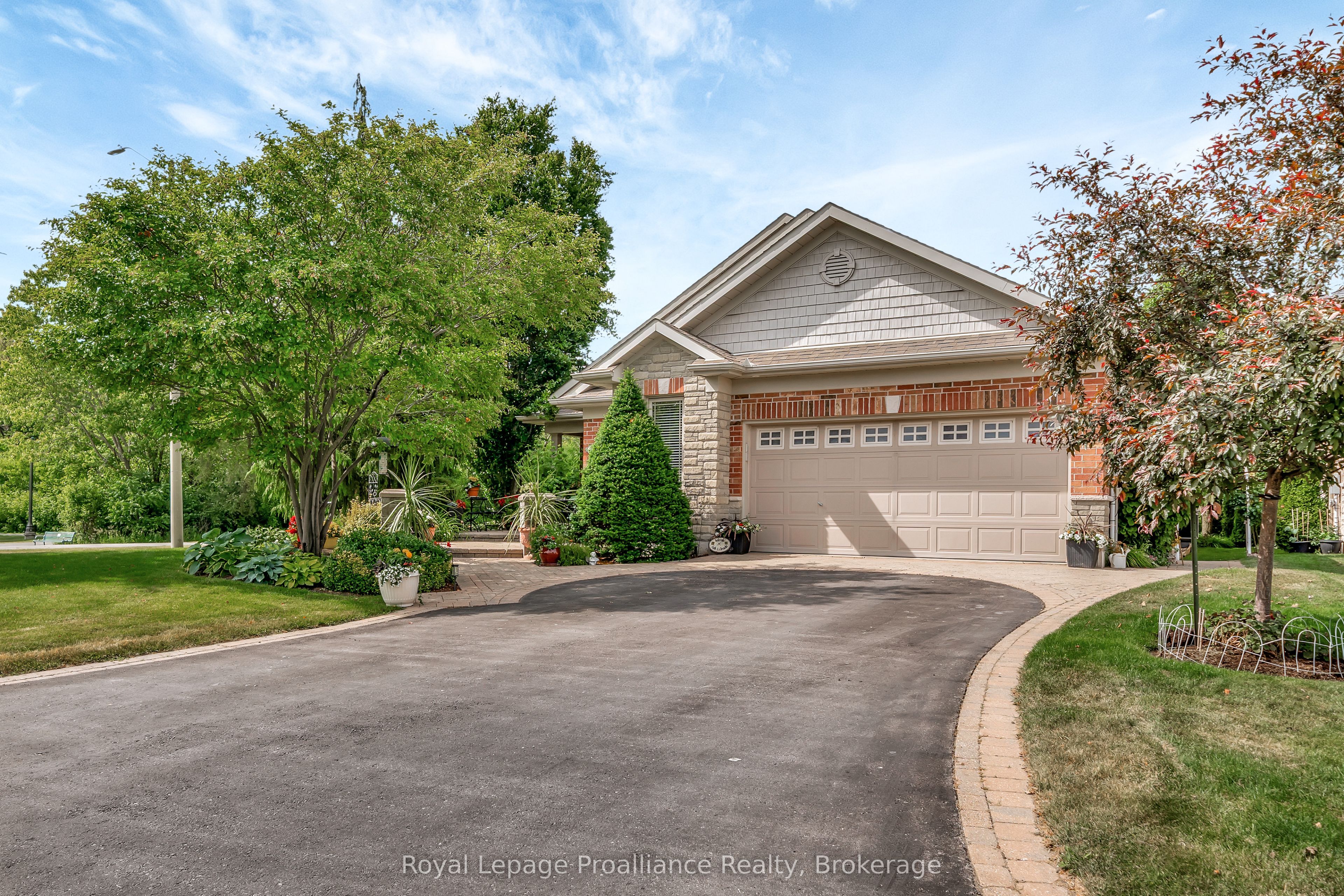 22 Trillium Court, Belleville, ON K8P 5M5 photo 3