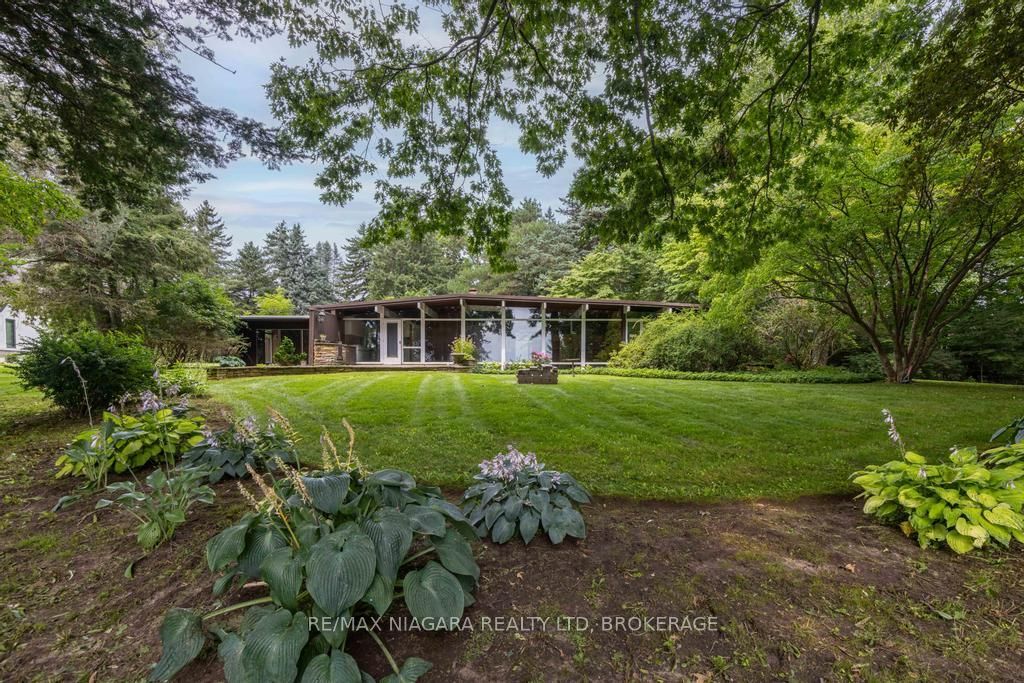 45 Port Master Drive, St. Catharines, ON L2N 6X3