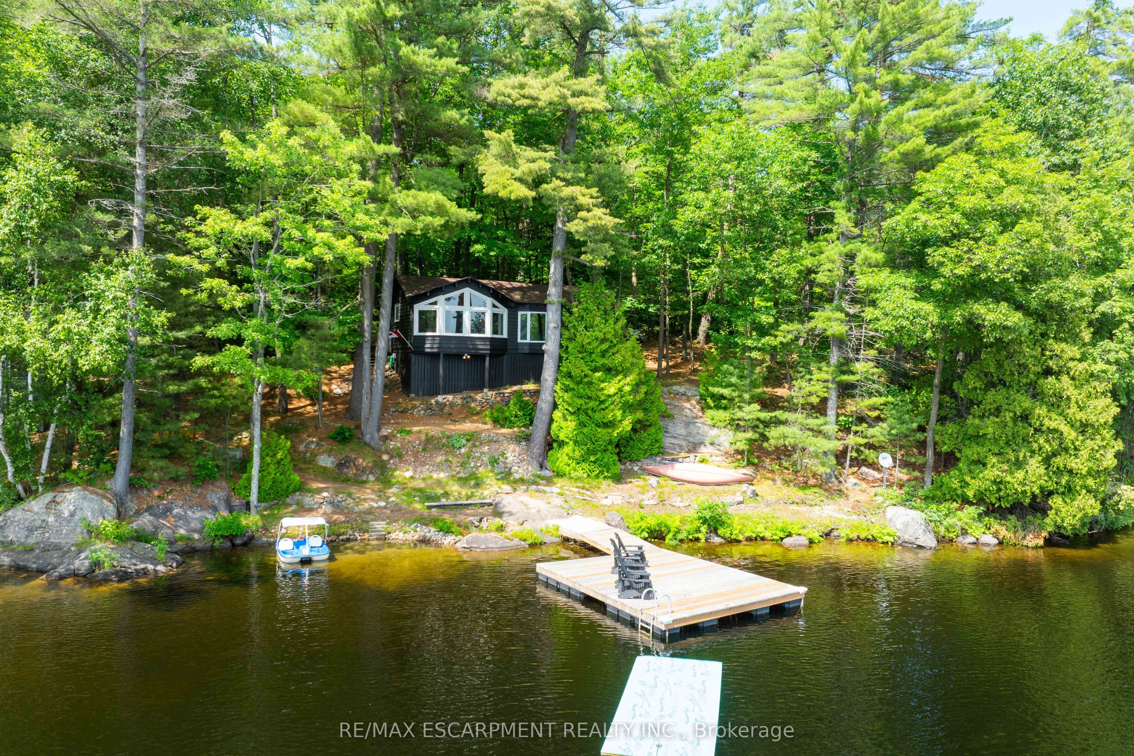 1009 Fogo Street, Muskoka Lakes, ON P0C 1H0 photo 5