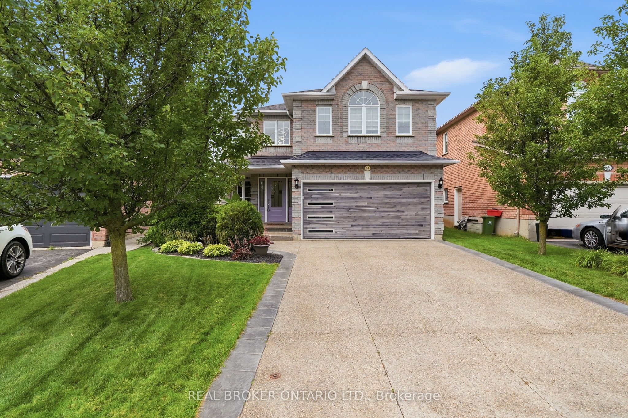34 Keewaydin Street, Hamilton, ON L0R 2H6