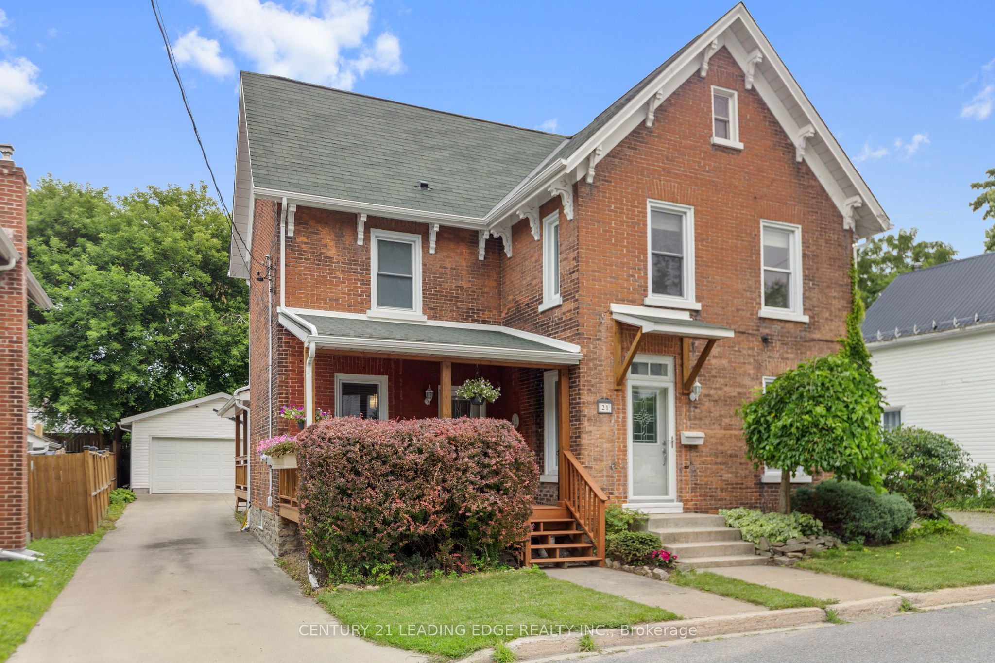 21 Georgina Street, Brockville, ON K6V 2B6 photo 2