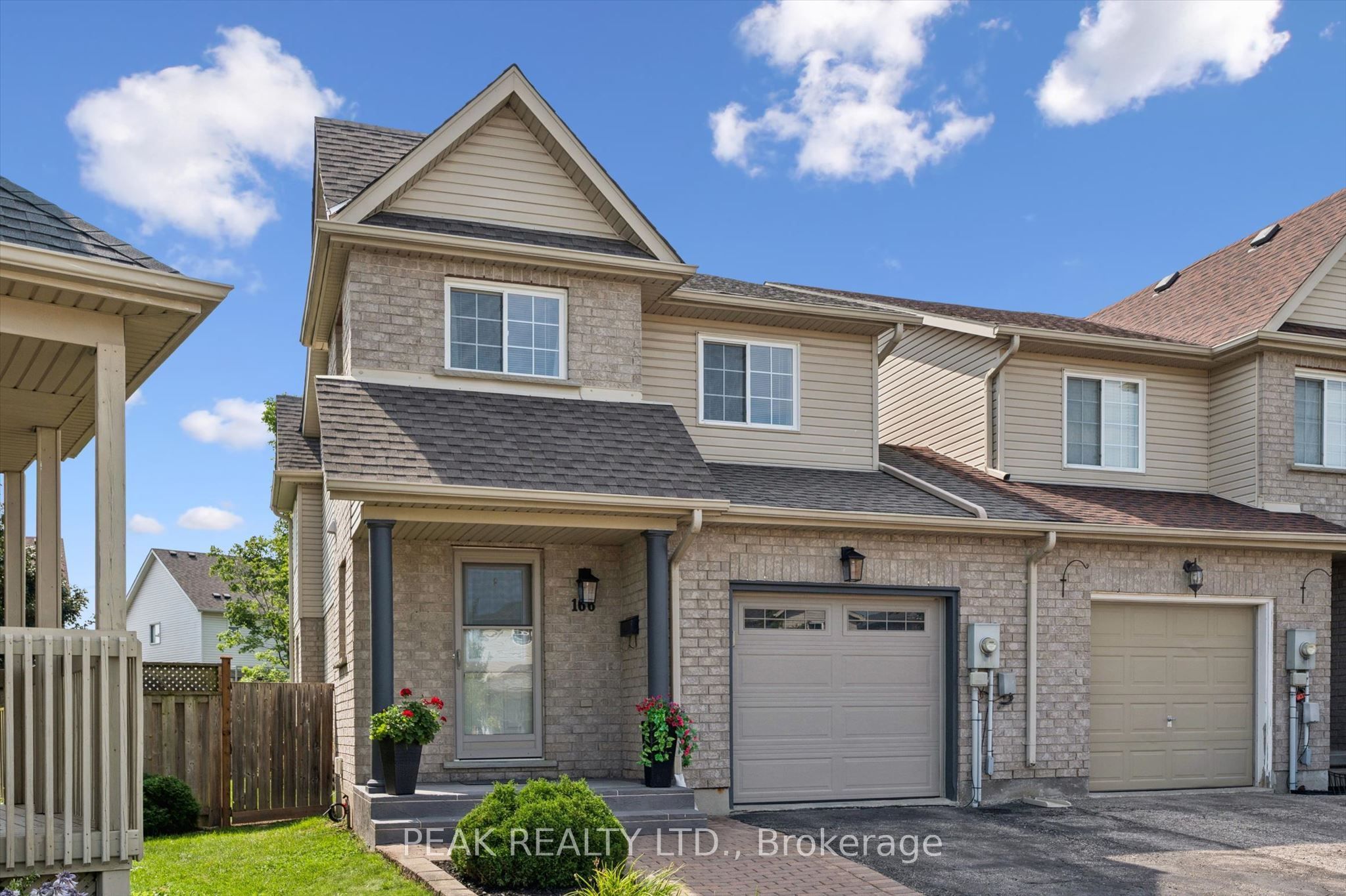 166 Windflower Drive, Kitchener, ON N2E 3T2 photo 2