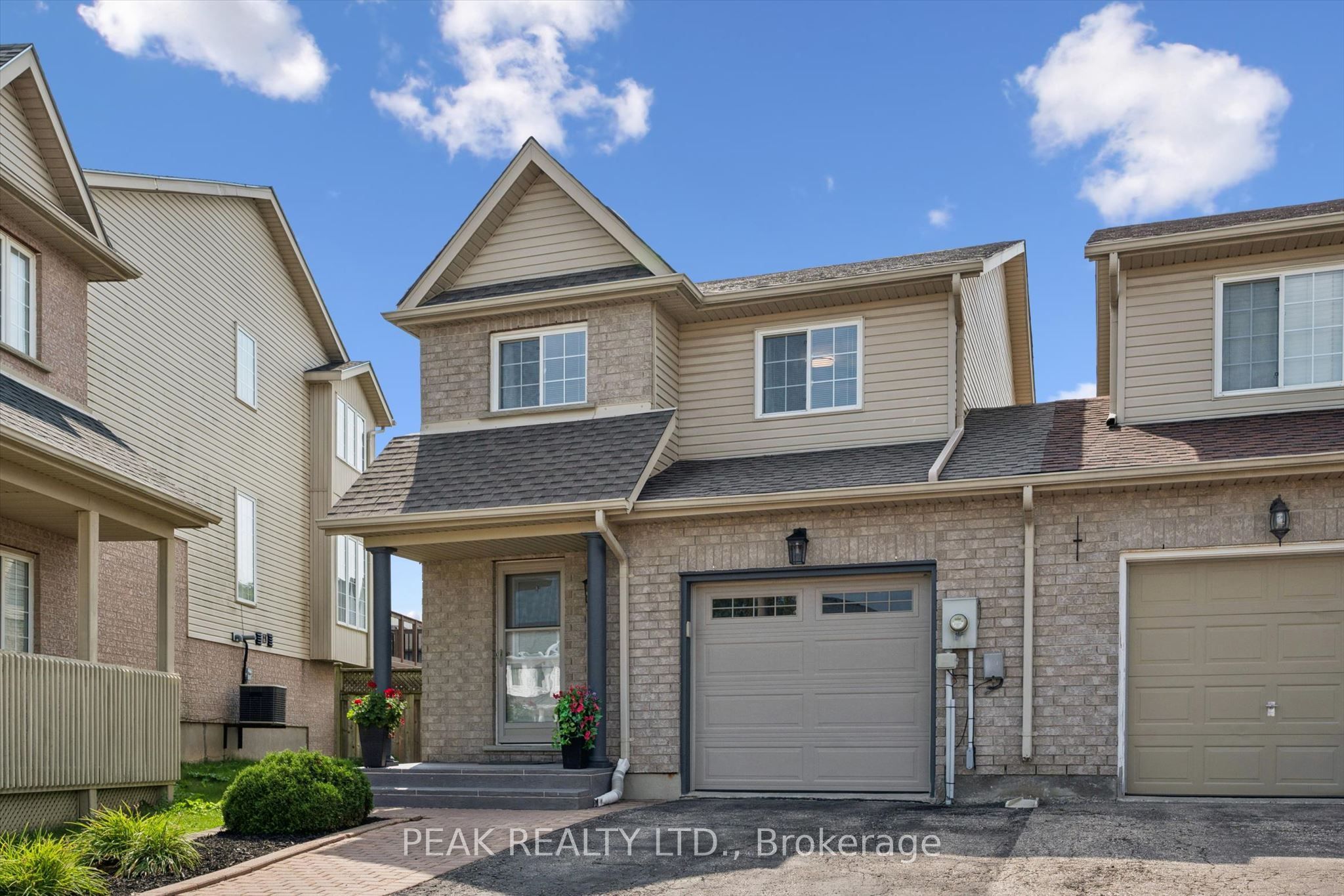 166 Windflower Drive, Kitchener, ON N2E 3T2 photo 3