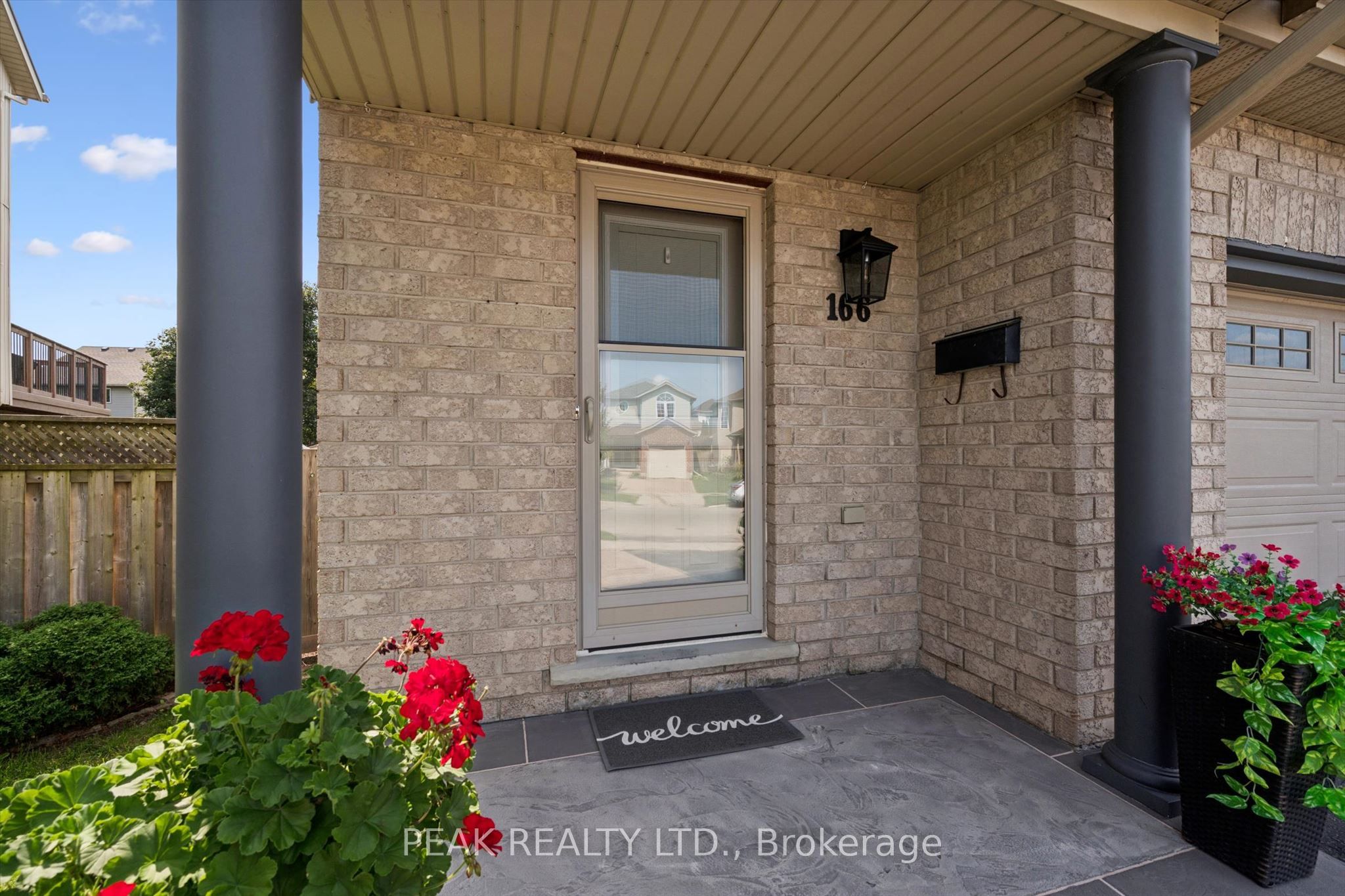 166 Windflower Drive, Kitchener, ON N2E 3T2 photo 4