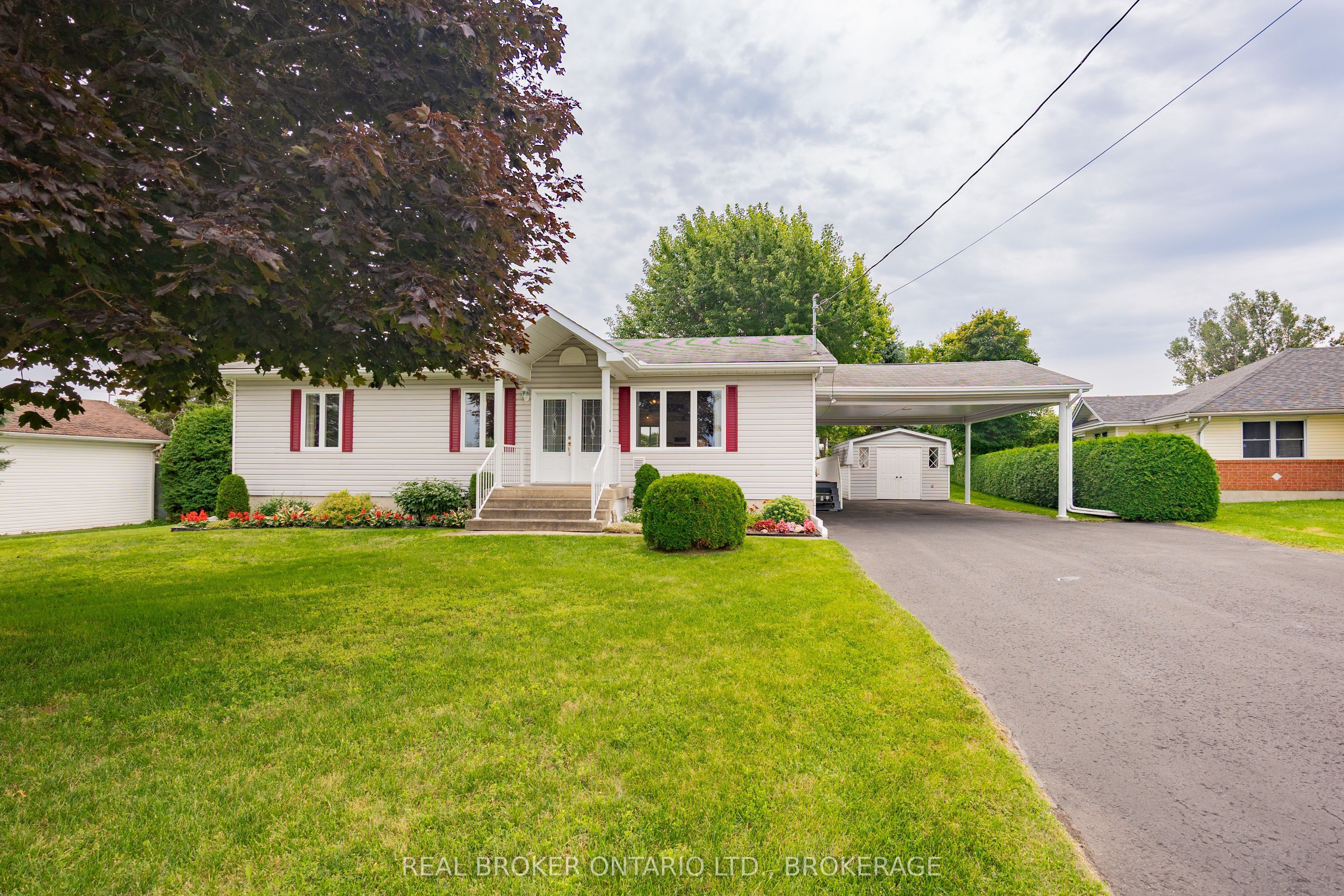 20392 Roy Crescent, South Glengarry, ON K0C 1L0