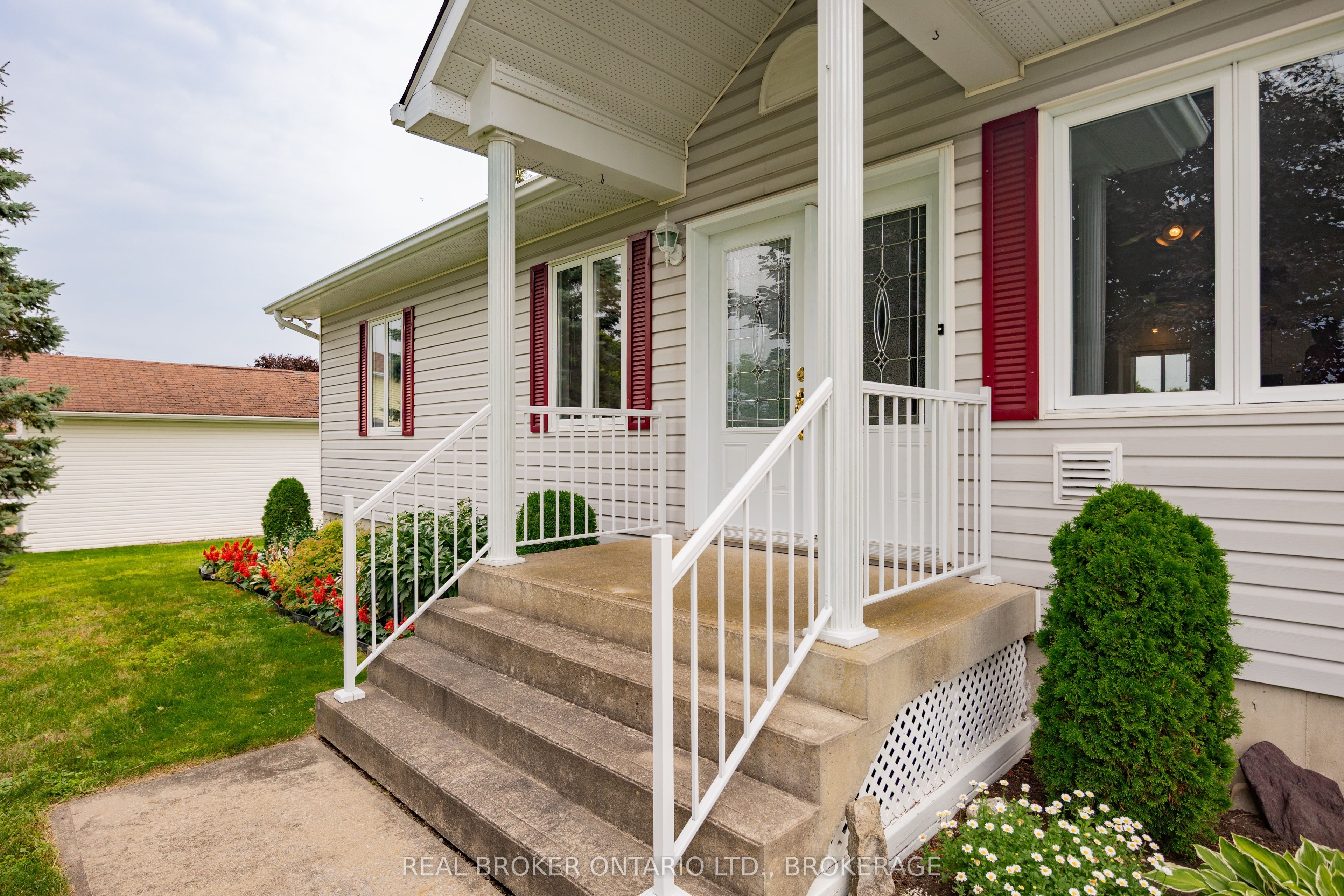 20392 Roy Crescent, South Glengarry, ON K0C 1L0 photo 2