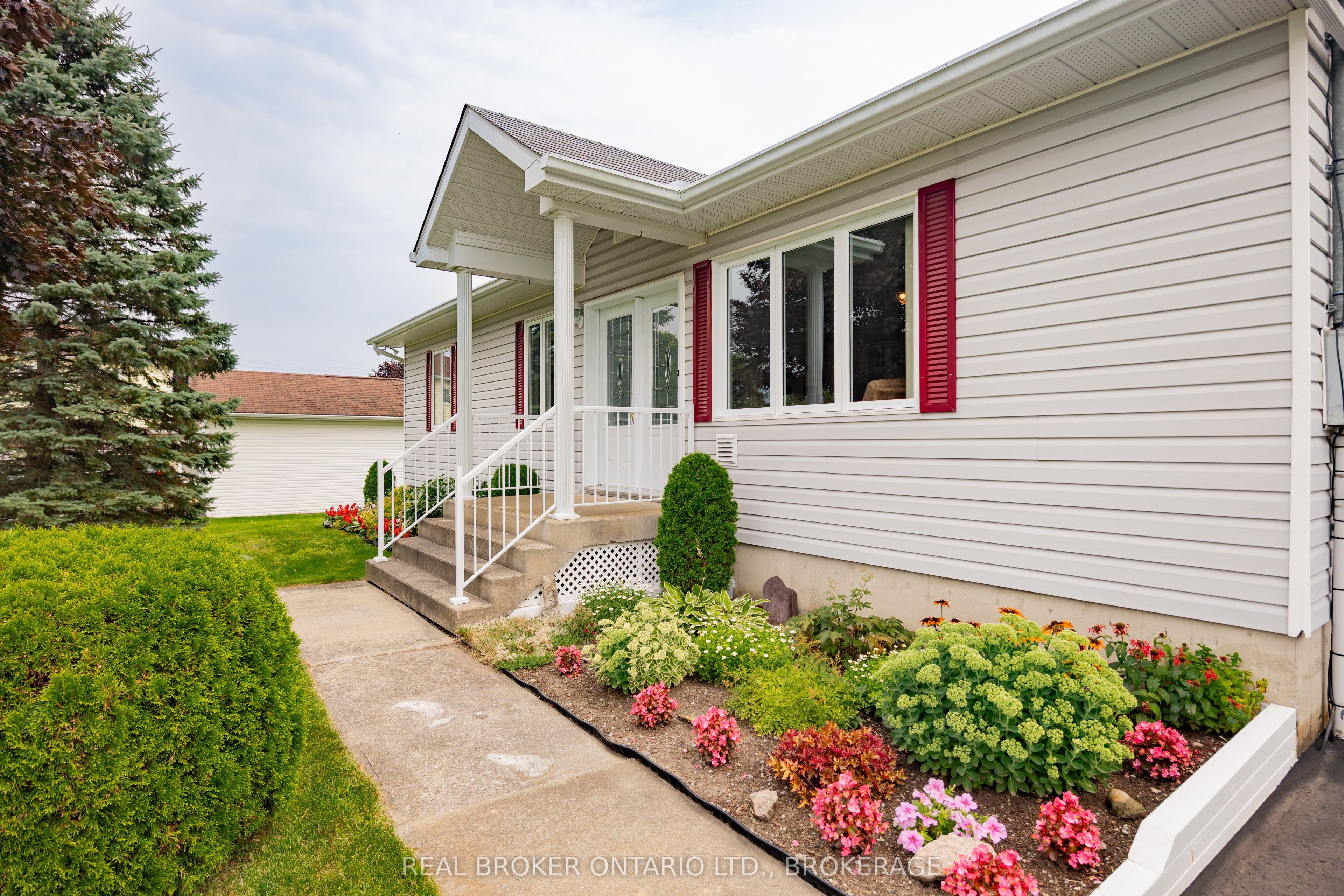 20392 Roy Crescent, South Glengarry, ON K0C 1L0 photo 3