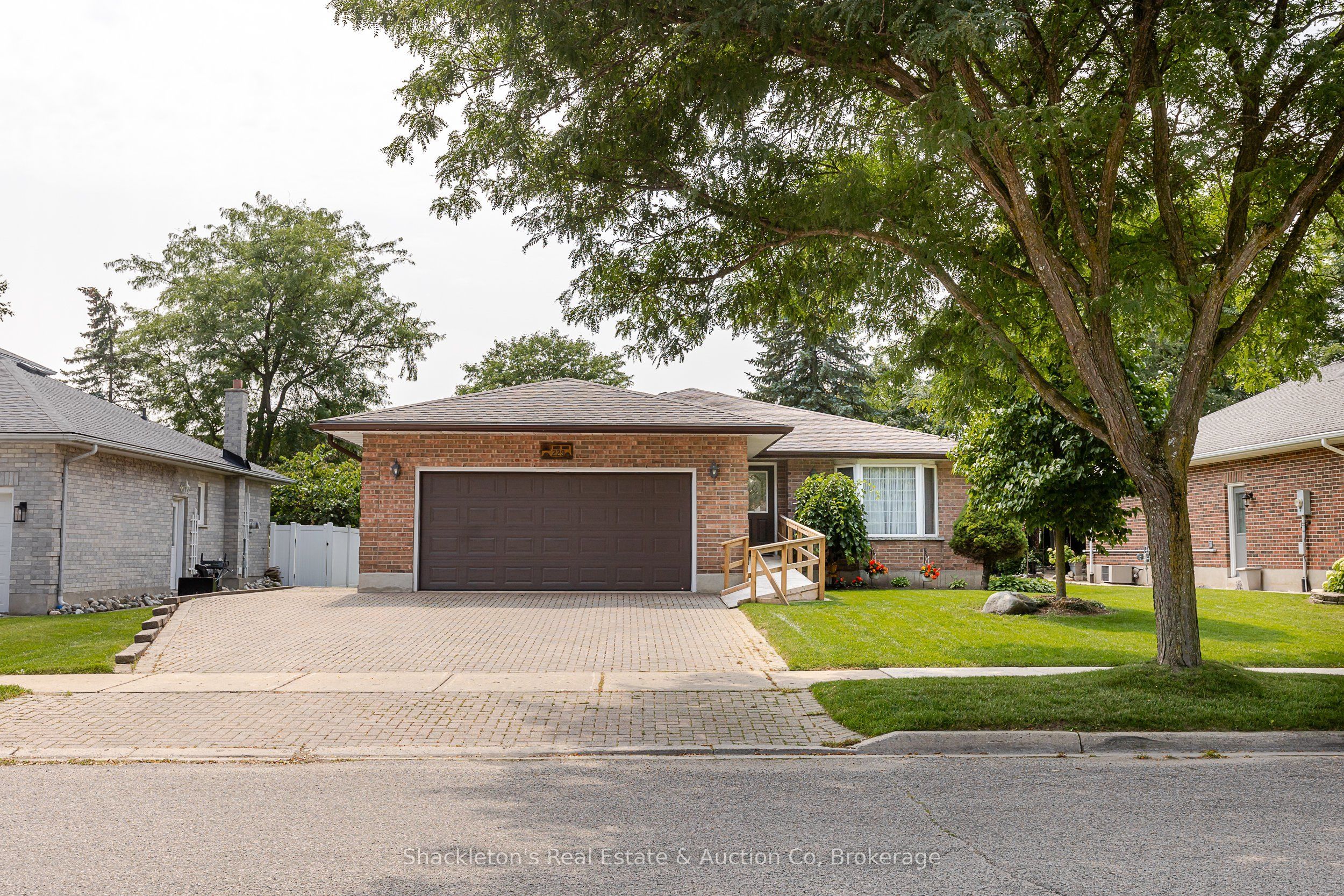 229 Briarhill Drive, Stratford, ON N5A 7T1