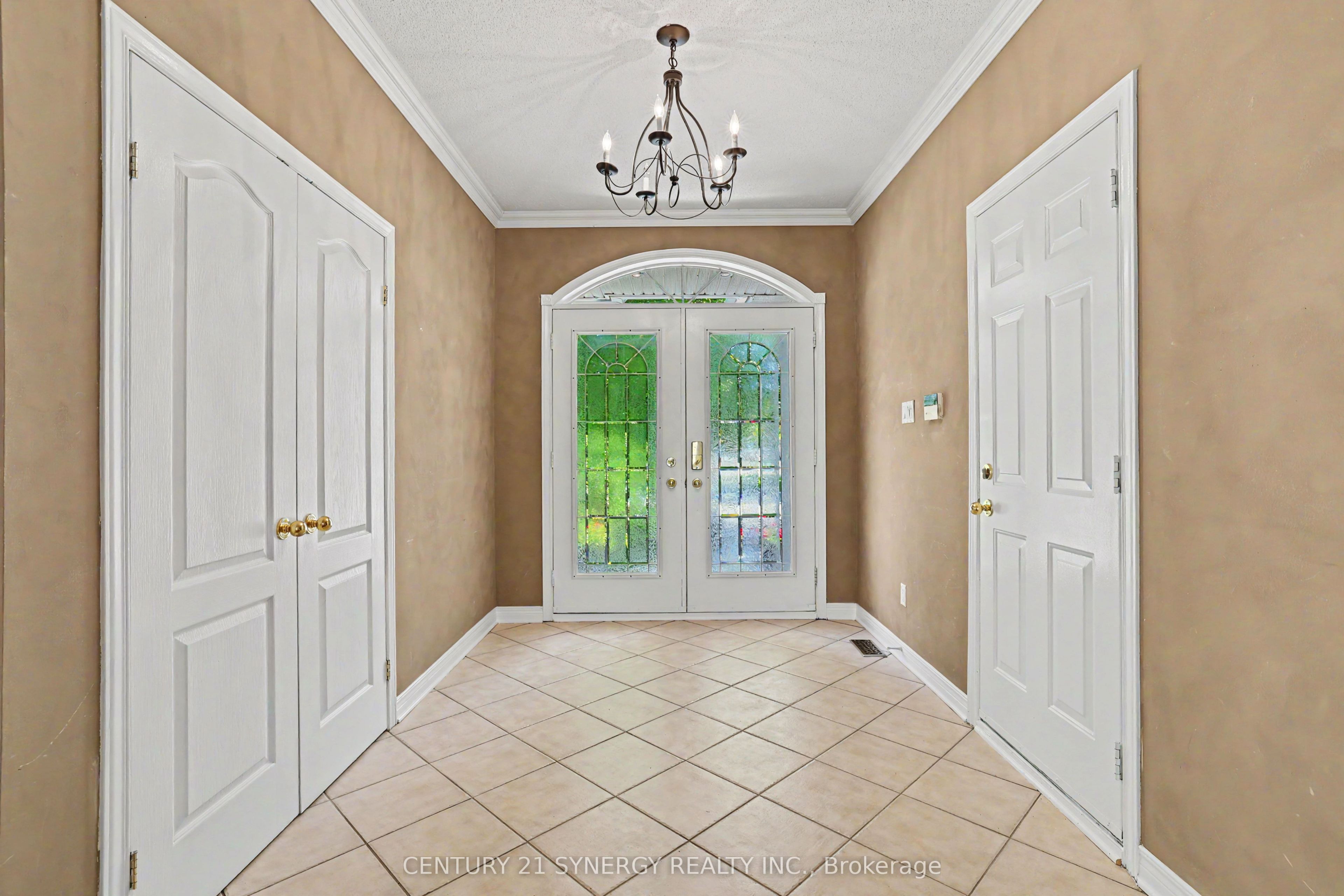 17 Warnock Court, Overbrook - Castleheights and Area, ON K1J 1H1 photo 4