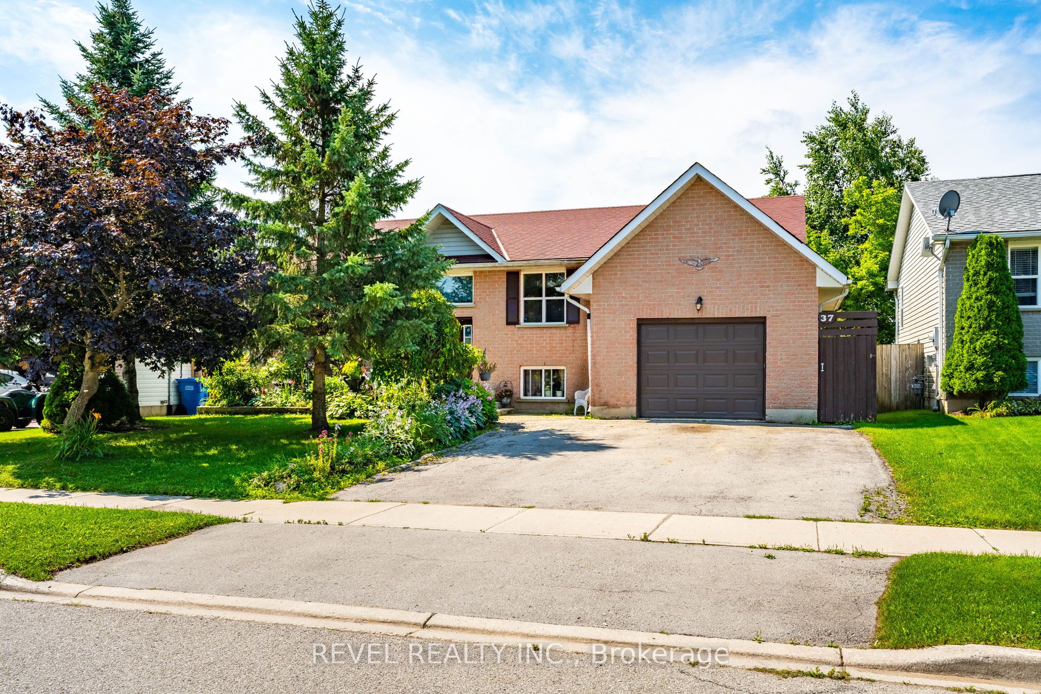 37 Wilson Crescent, Southgate, ON N0C 1B0