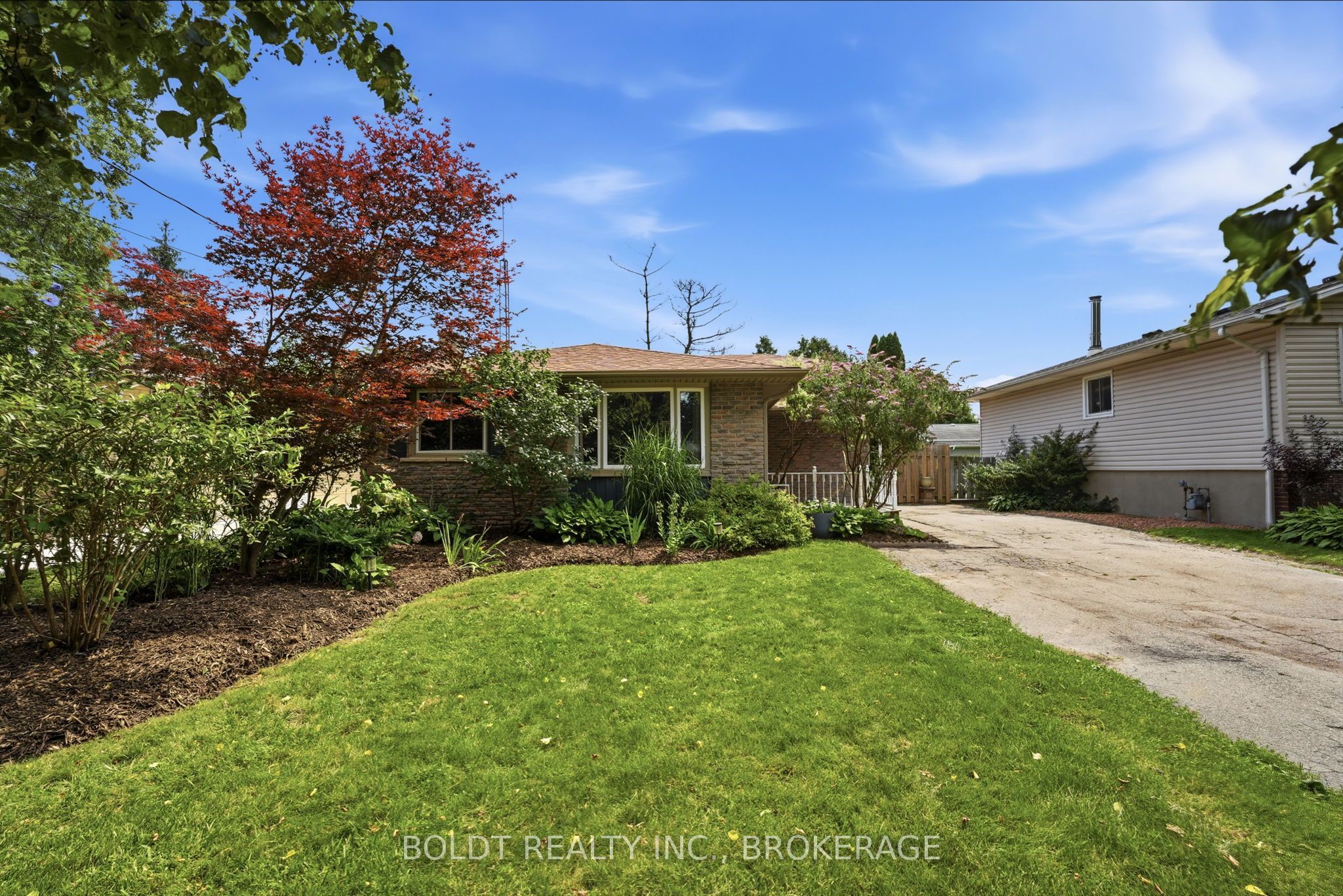 11 Abraham Drive, St. Catharines, ON L2M 6K7 photo 2
