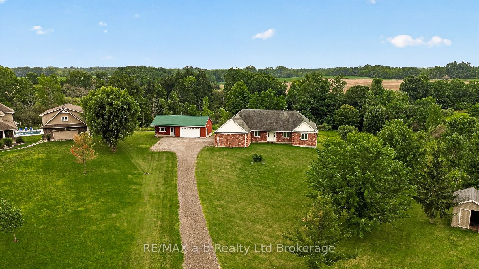 8827 Prince Street, Dutton/Dunwich, ON N0L 1P0 photo 2