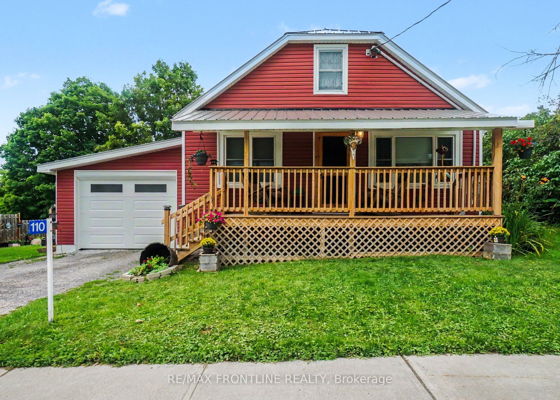 110 North Street, Lanark Highlands, ON K0G 1K0 photo 2
