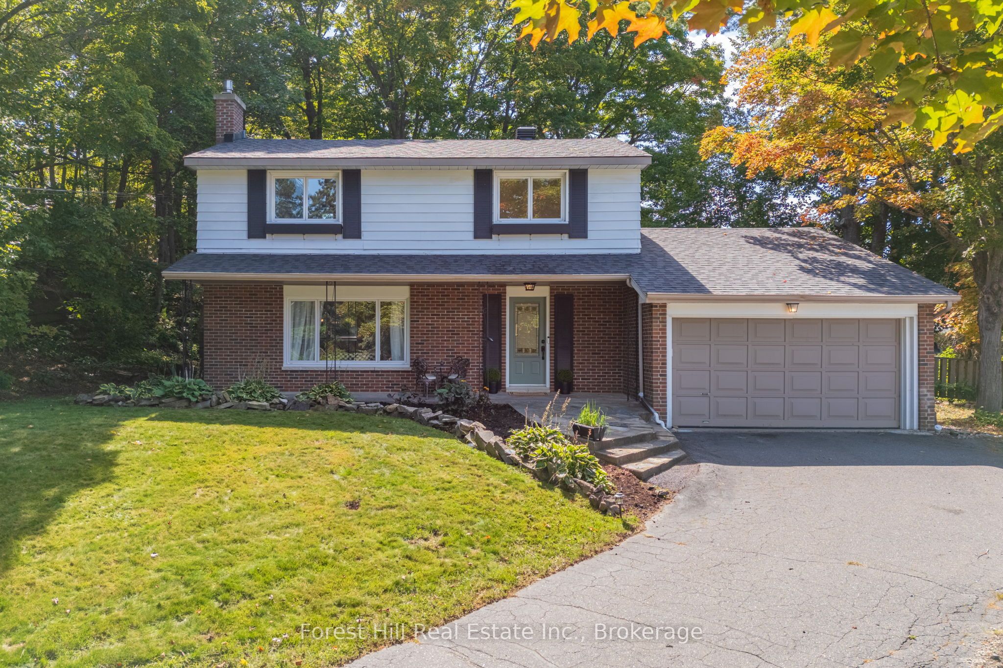 1 Maplecrest Court, Huntsville, ON P1H 1G2 photo 3