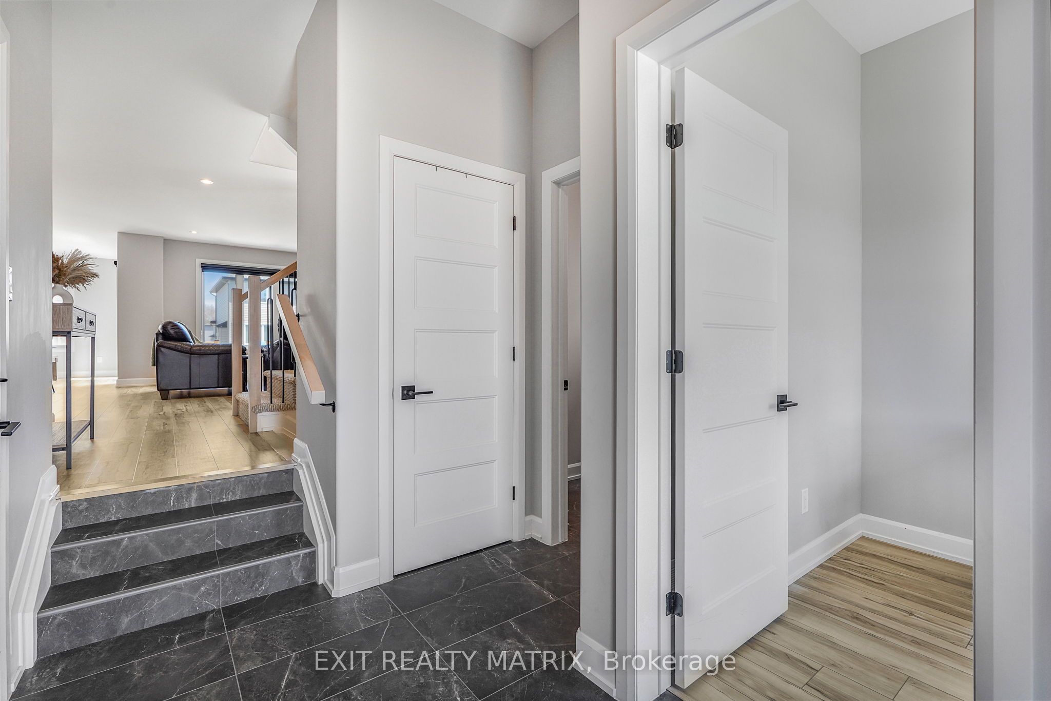 1202 Montblanc Crescent, Russell, ON K0A 1W0 photo 5
